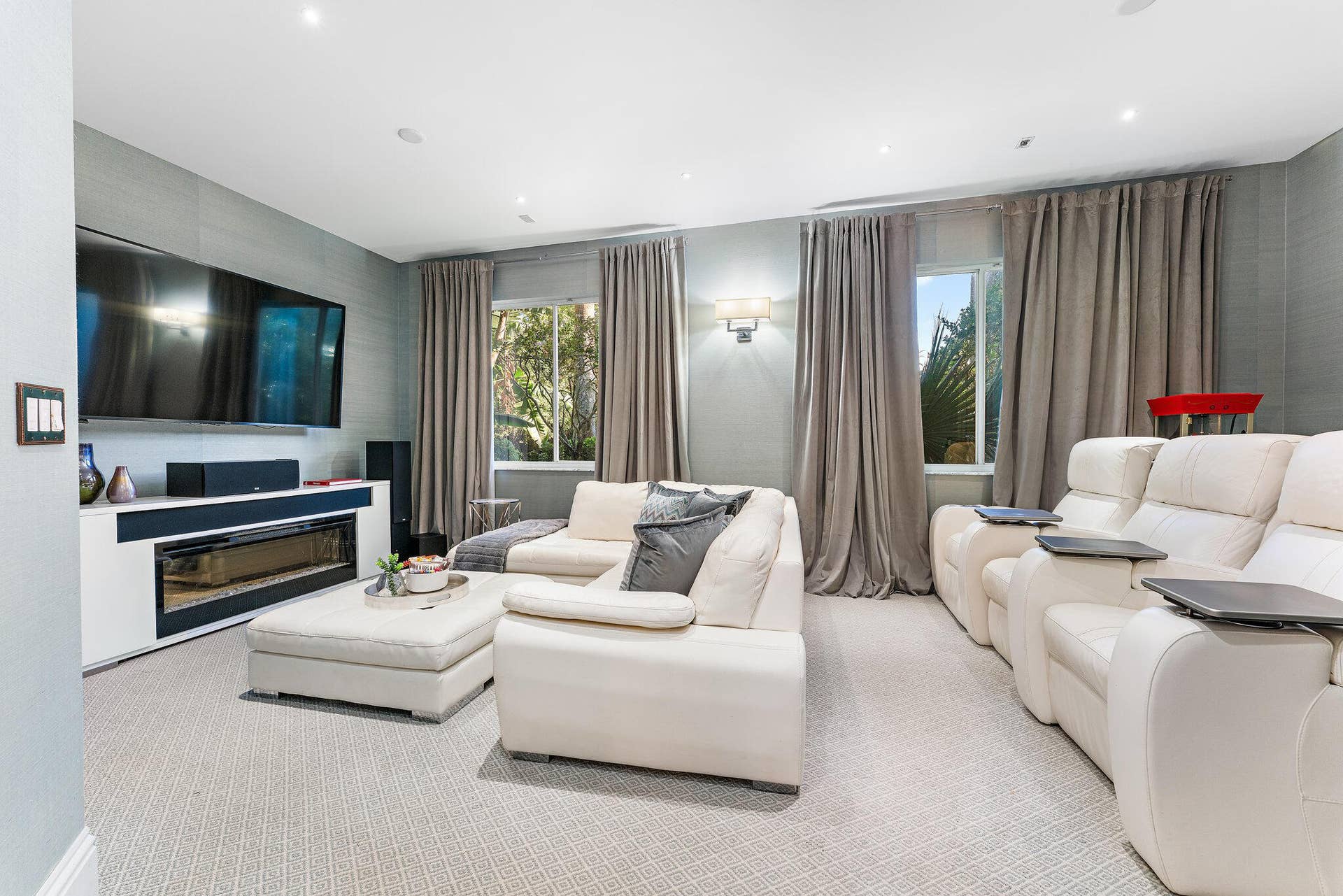 2584 SE Ranch Acres Circle, Jupiter, FL 33478 Downstairs Media Room / Bedroom