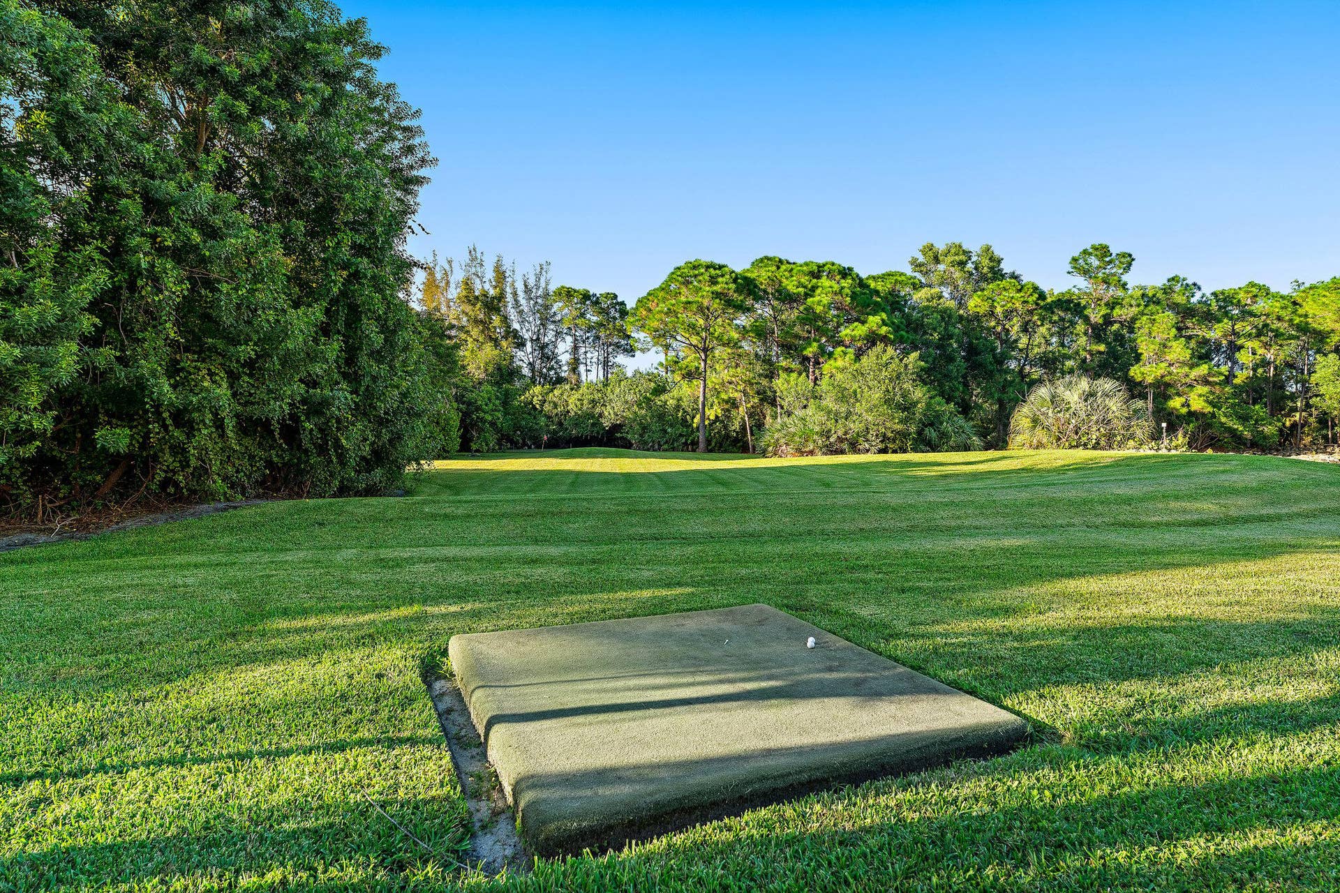 2584 SE Ranch Acres Circle, Jupiter, FL 33478 Par 3