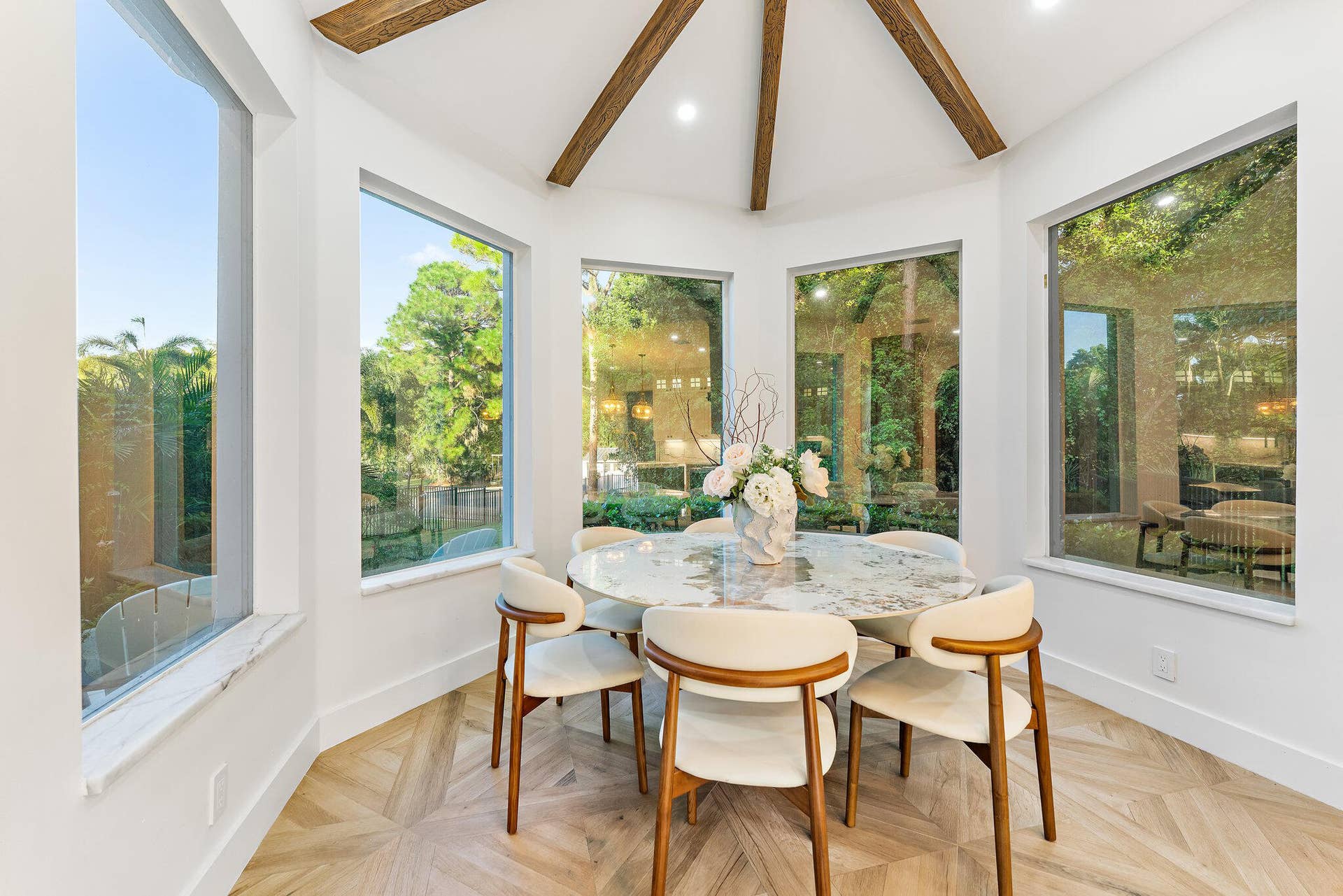 2584 SE Ranch Acres Circle, Jupiter, FL 33478 Breakfast Room with Garden Views