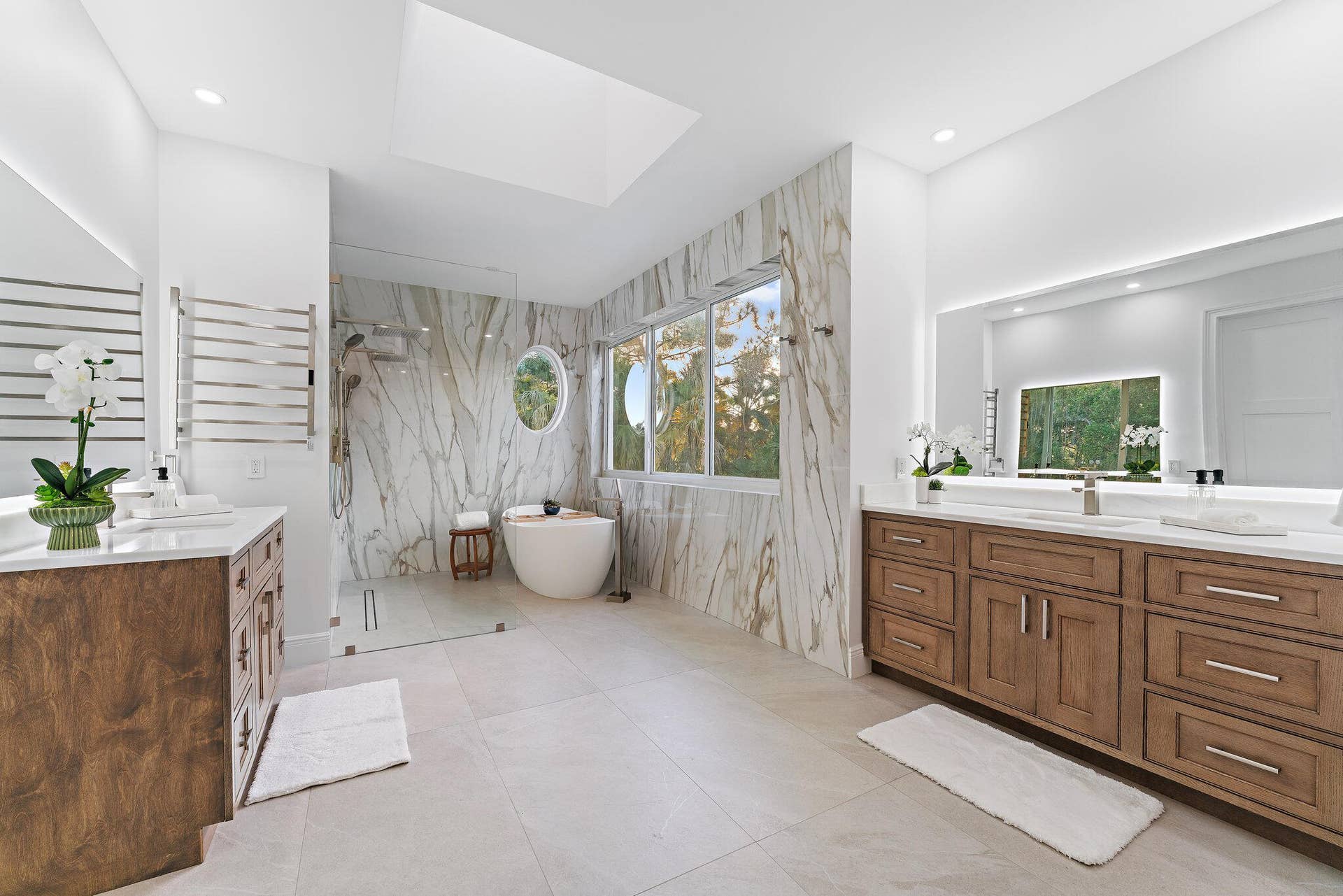 2584 SE Ranch Acres Circle, Jupiter, FL 33478 Spa Inspired Primary Bath
