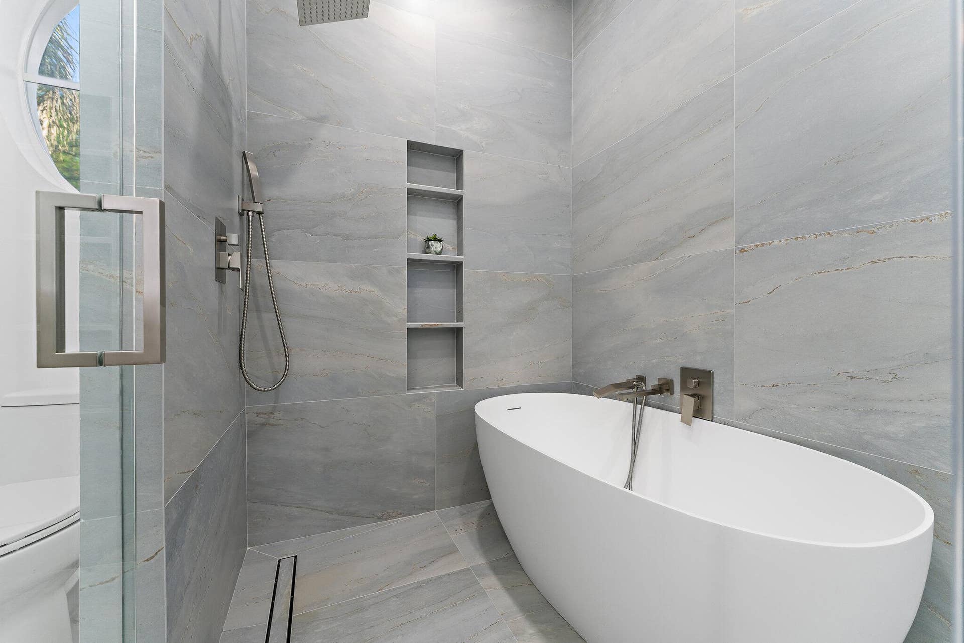 2584 SE Ranch Acres Circle, Jupiter, FL 33478 Walk In Shower Detail