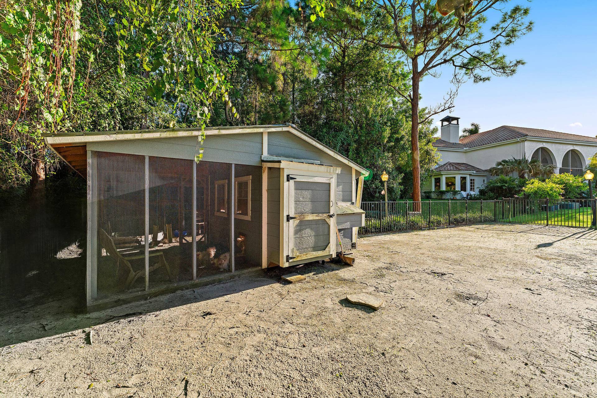 2584 SE Ranch Acres Circle, Jupiter, FL 33478 Chicken Coop!