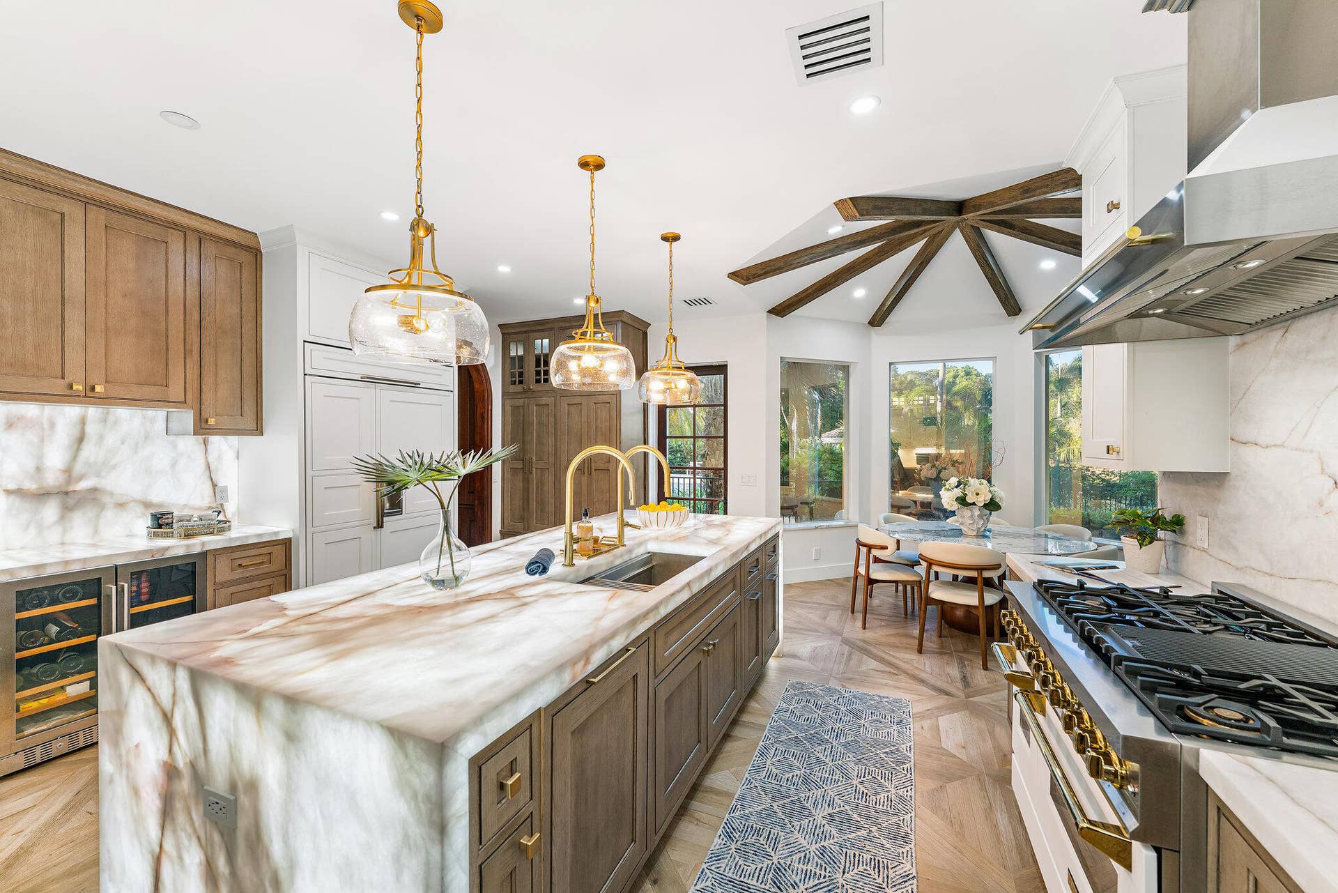 2584 SE Ranch Acres Circle, Jupiter, FL 33478 Kitchen Island and Gathering Space