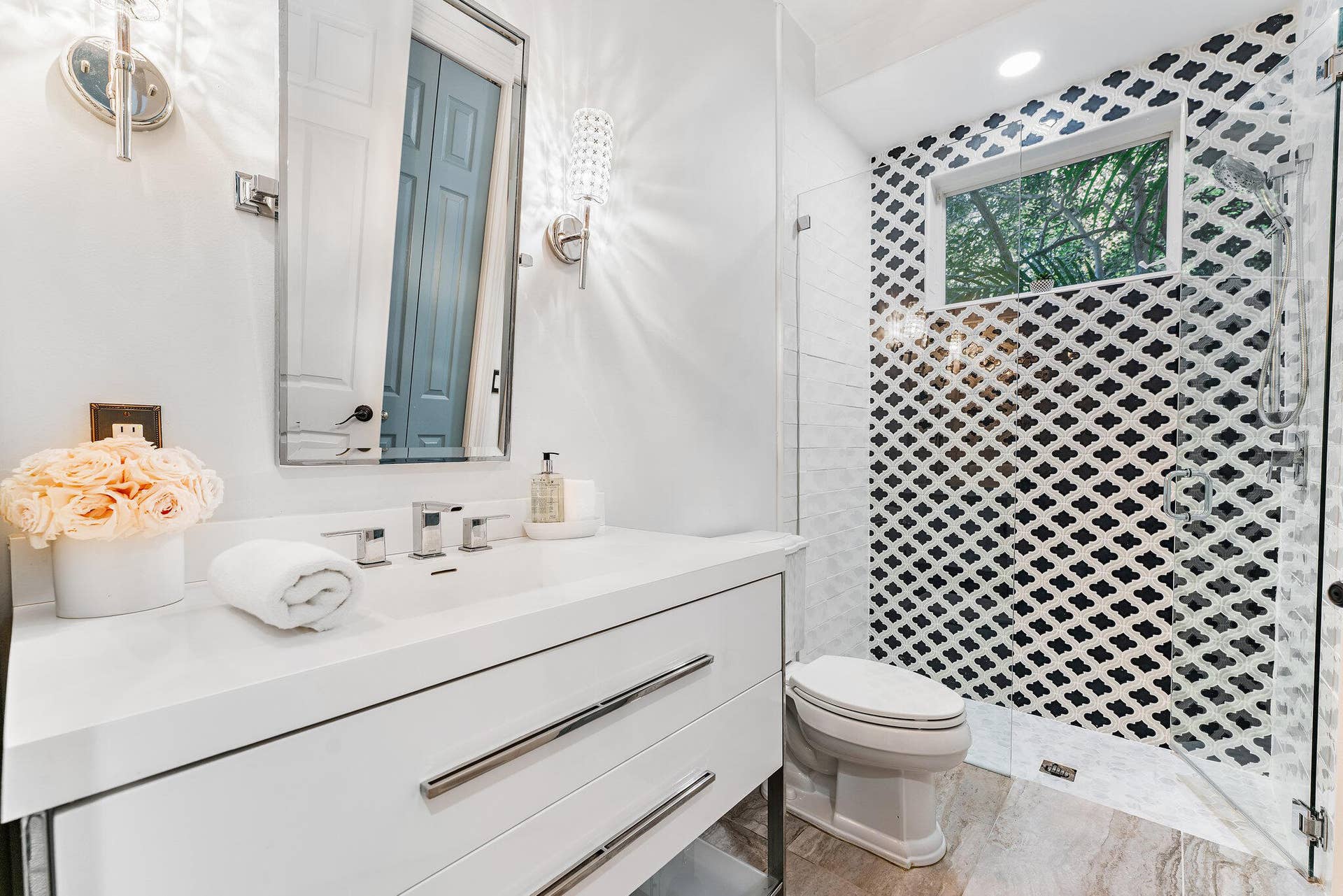 2584 SE Ranch Acres Circle, Jupiter, FL 33478 Media Room Full Bath