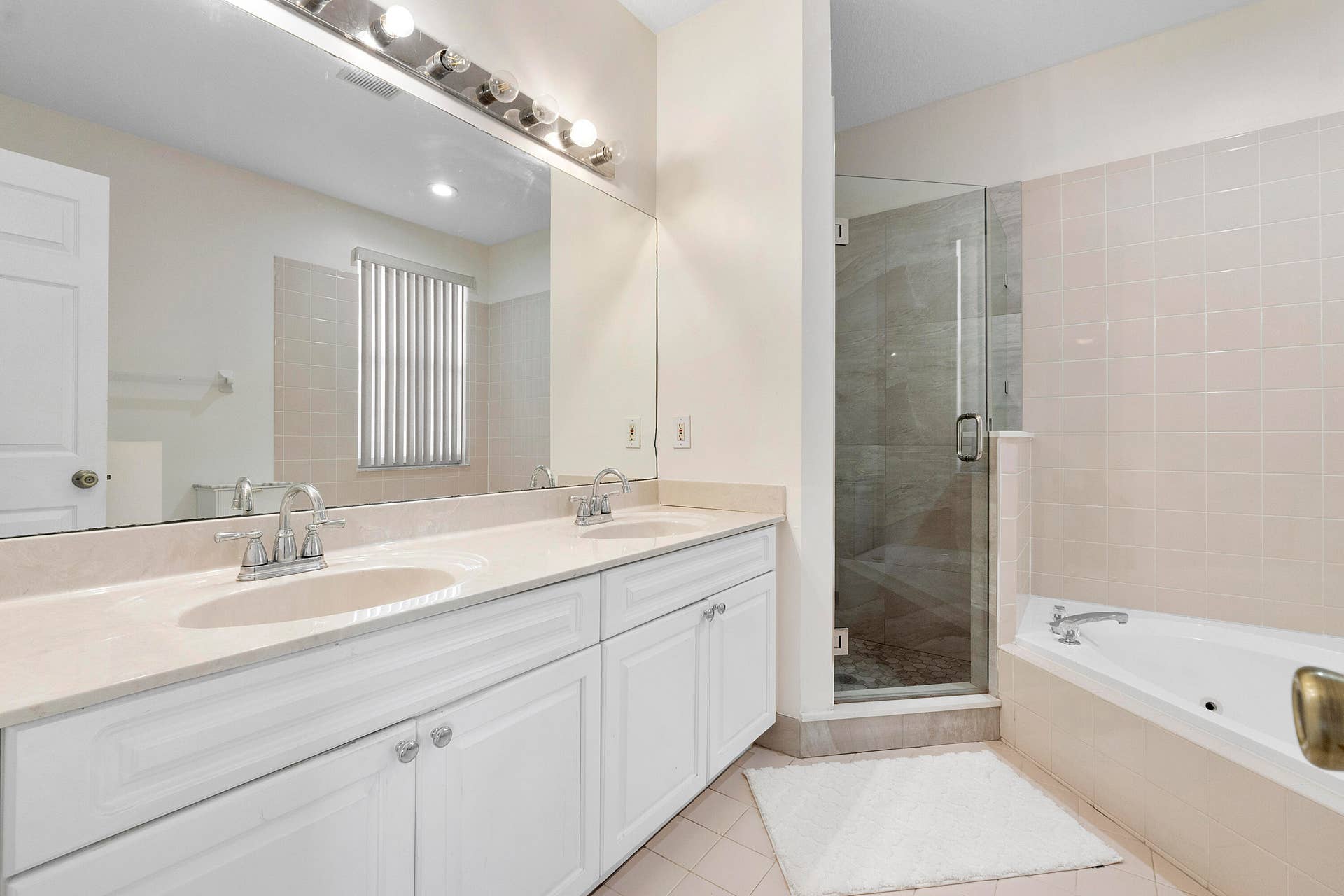 10588 NW 56TH Drive, Coral Springs, FL 33076 10588 Nw 56th Dr_032