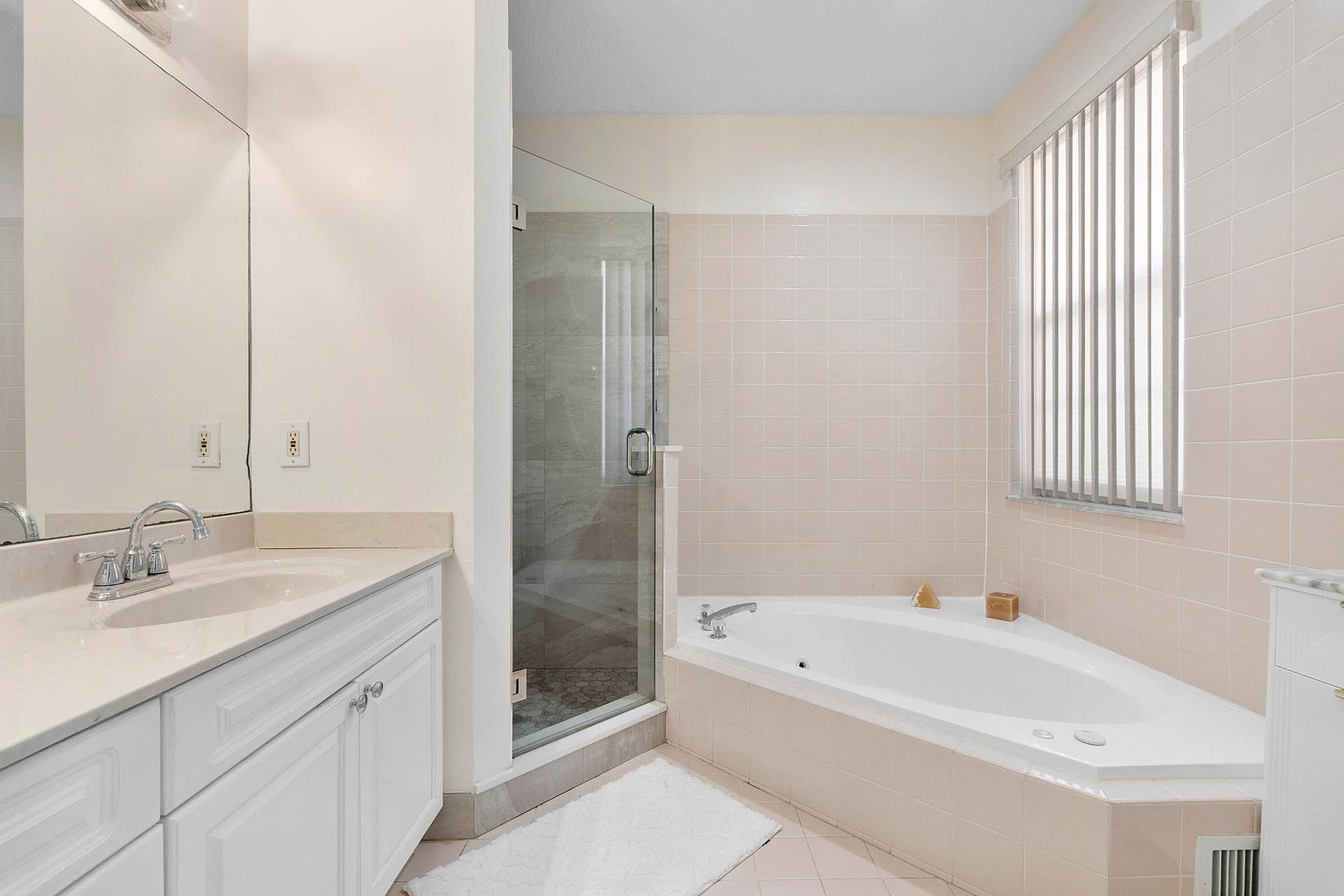 10588 NW 56TH Drive, Coral Springs, FL 33076 10588 Nw 56th Dr_033