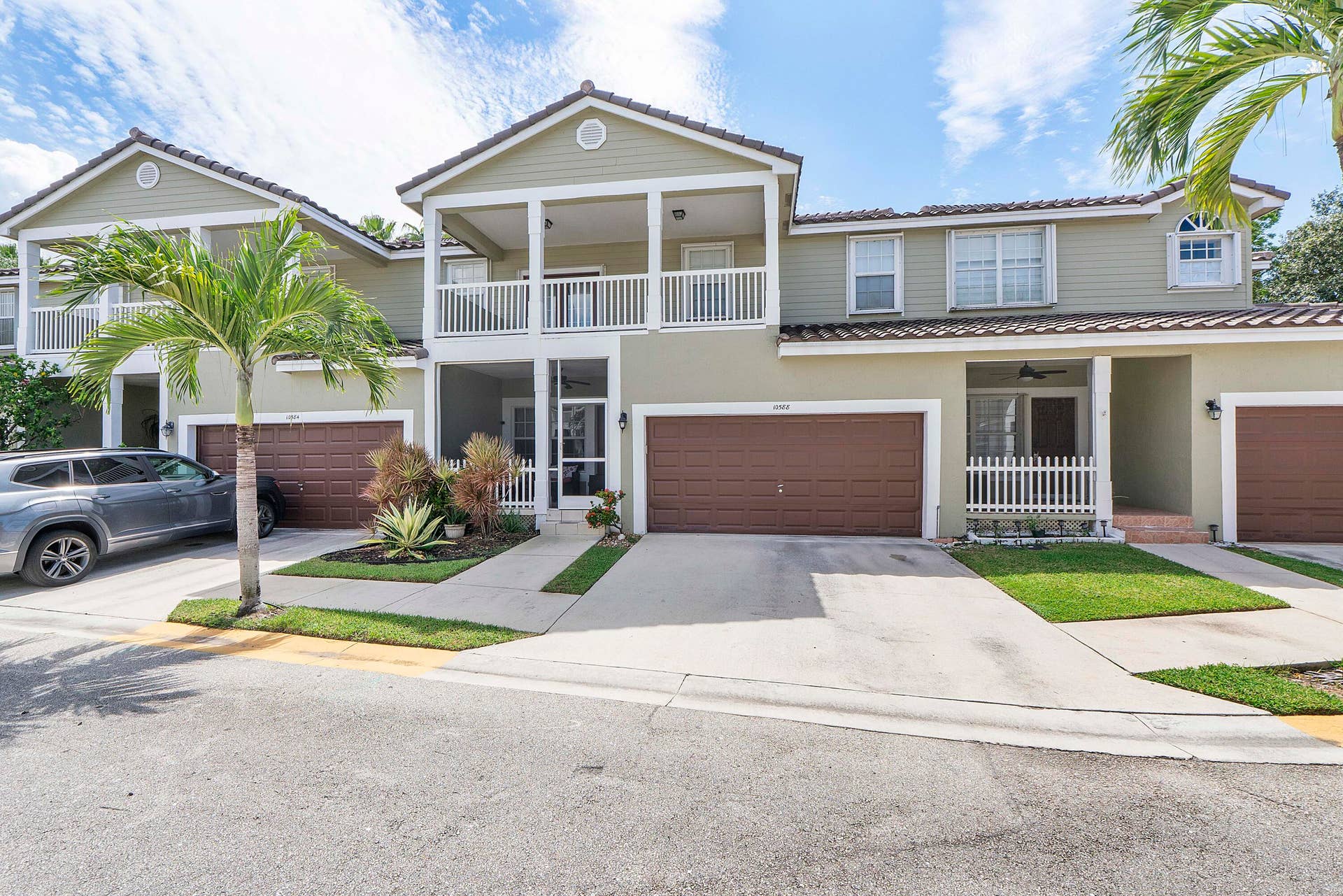 10588 NW 56TH Drive, Coral Springs, FL 33076 10588 Nw 56th Dr_002