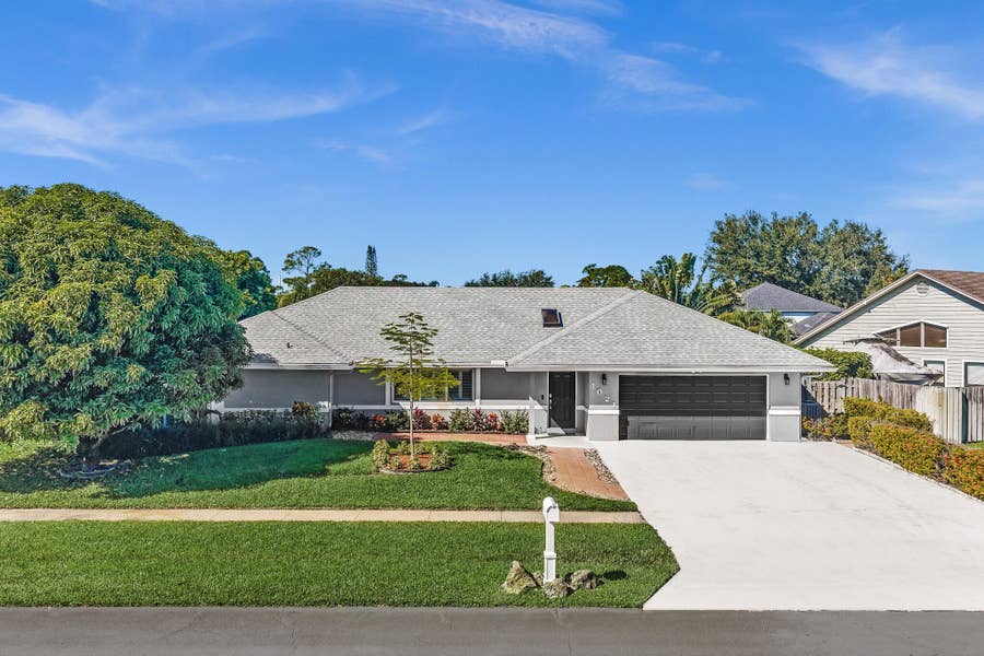 Property photo for 1021 CHERRY Lane, Wellington, FL