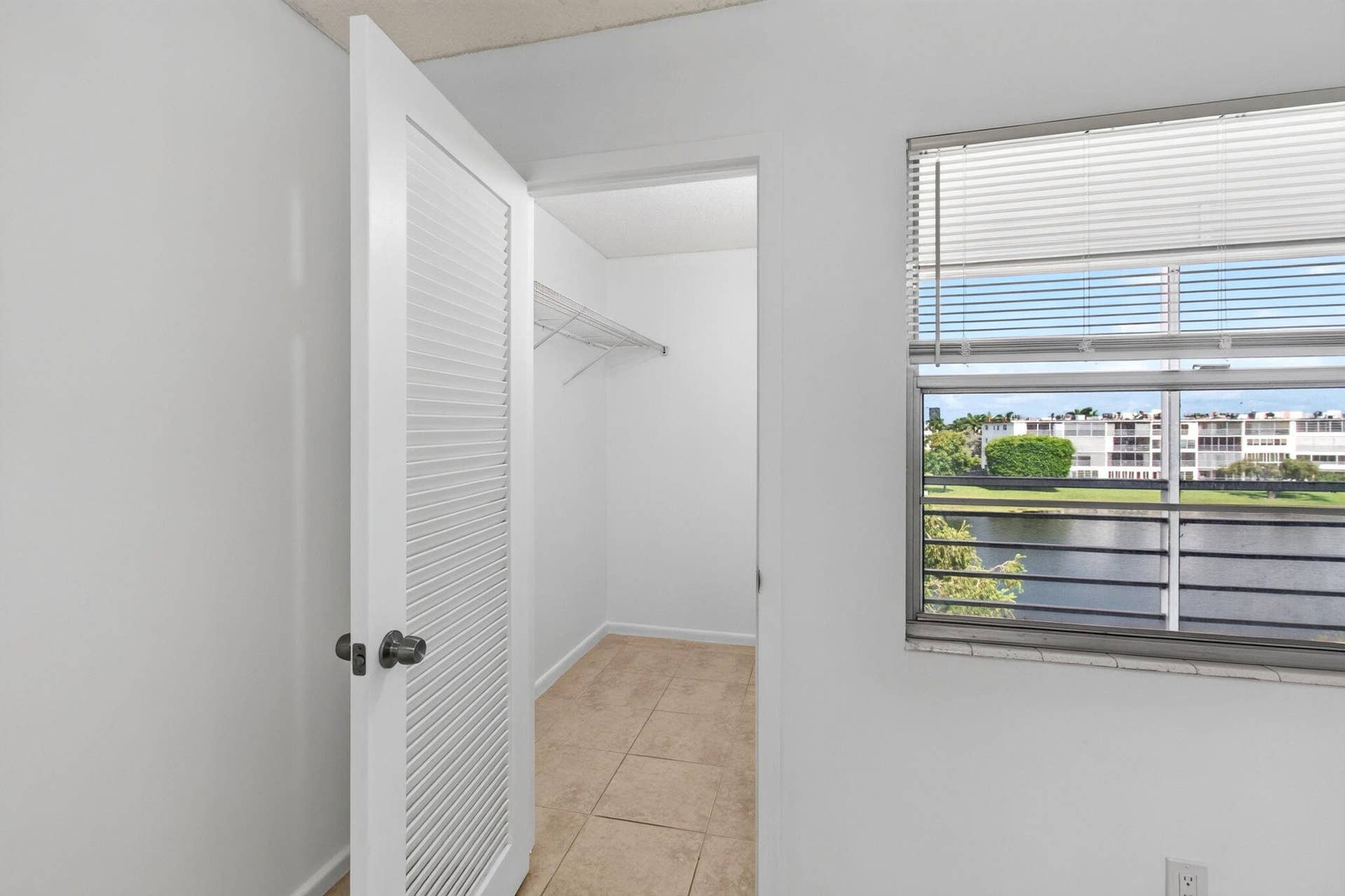 4028 Hythe B, Boca Raton, FL 33434 36-web-or-mls-DSC_8846