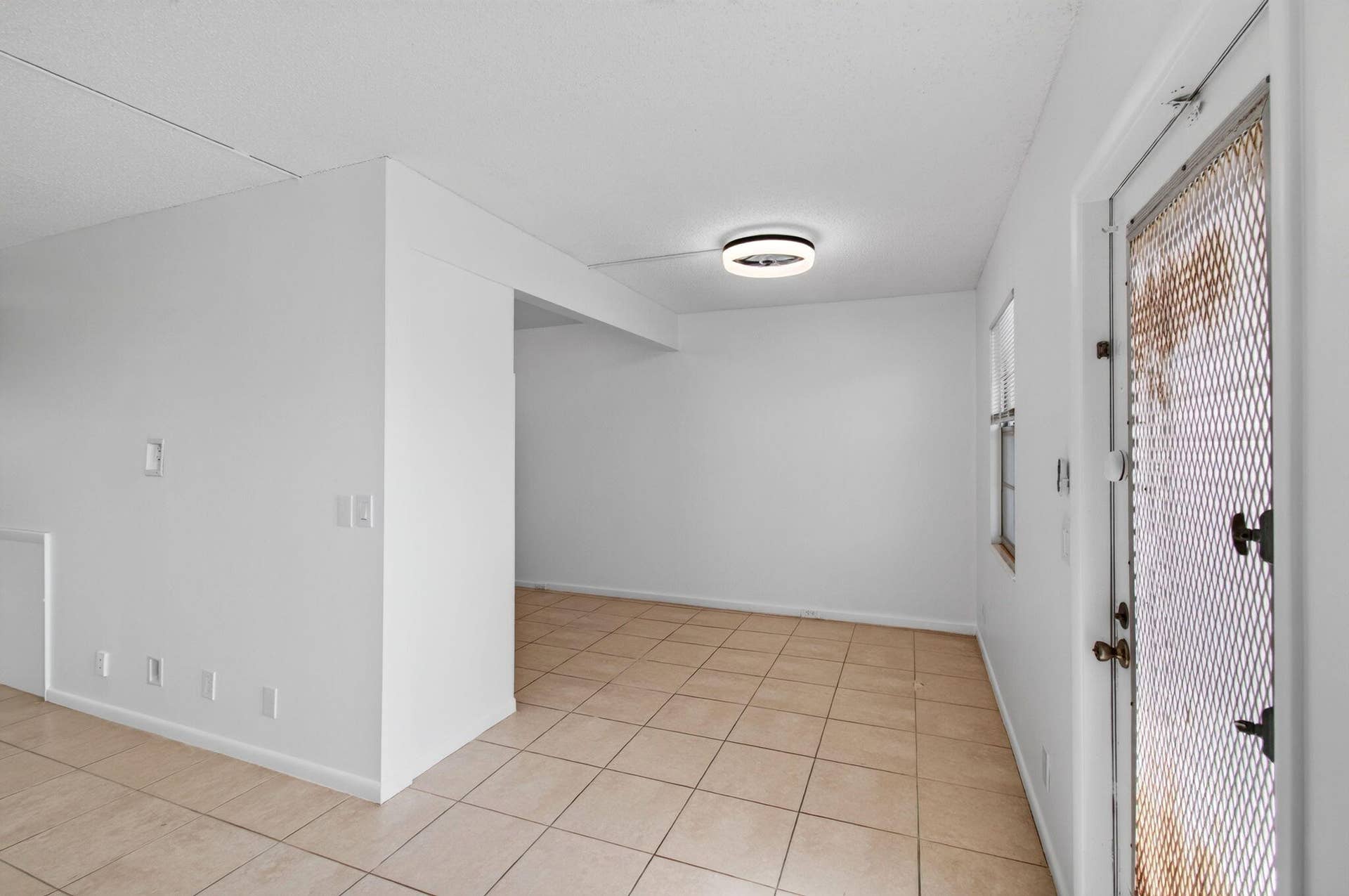 4028 Hythe B, Boca Raton, FL 33434 23-web-or-mls-DSC_8751