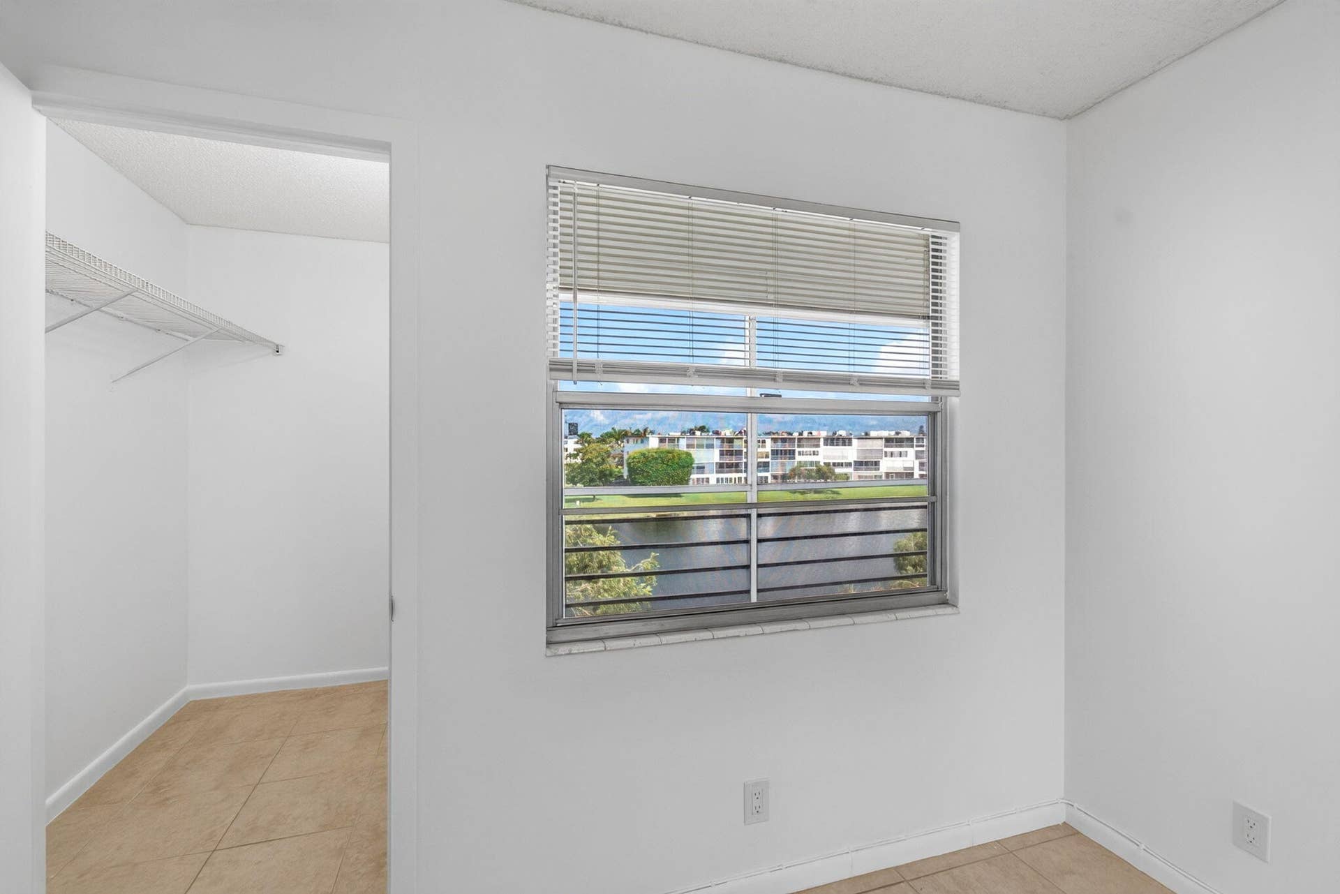 4028 Hythe B, Boca Raton, FL 33434 37-web-or-mls-DSC_8851