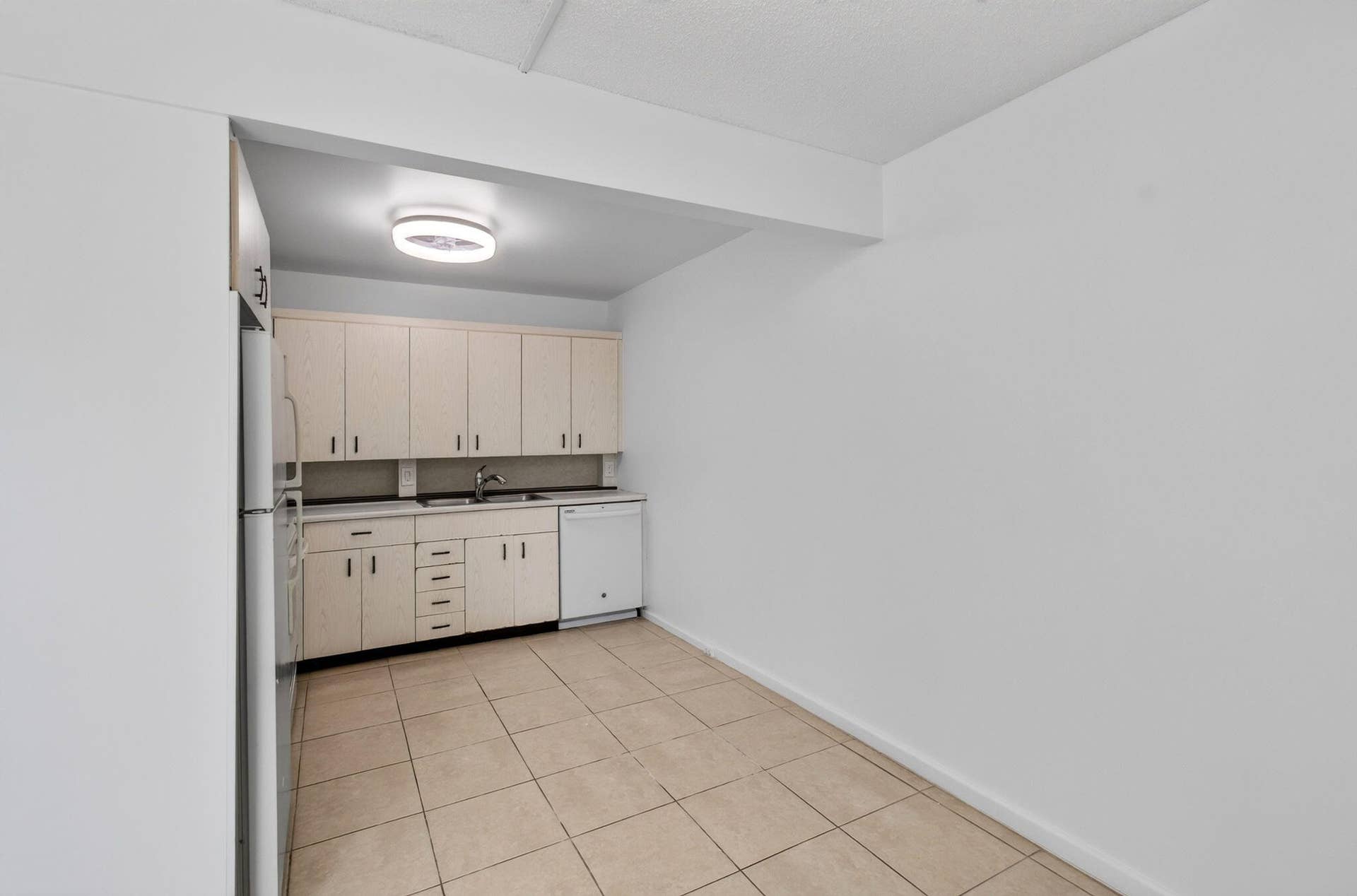 4028 Hythe B, Boca Raton, FL 33434 25-web-or-mls-DSC_8767