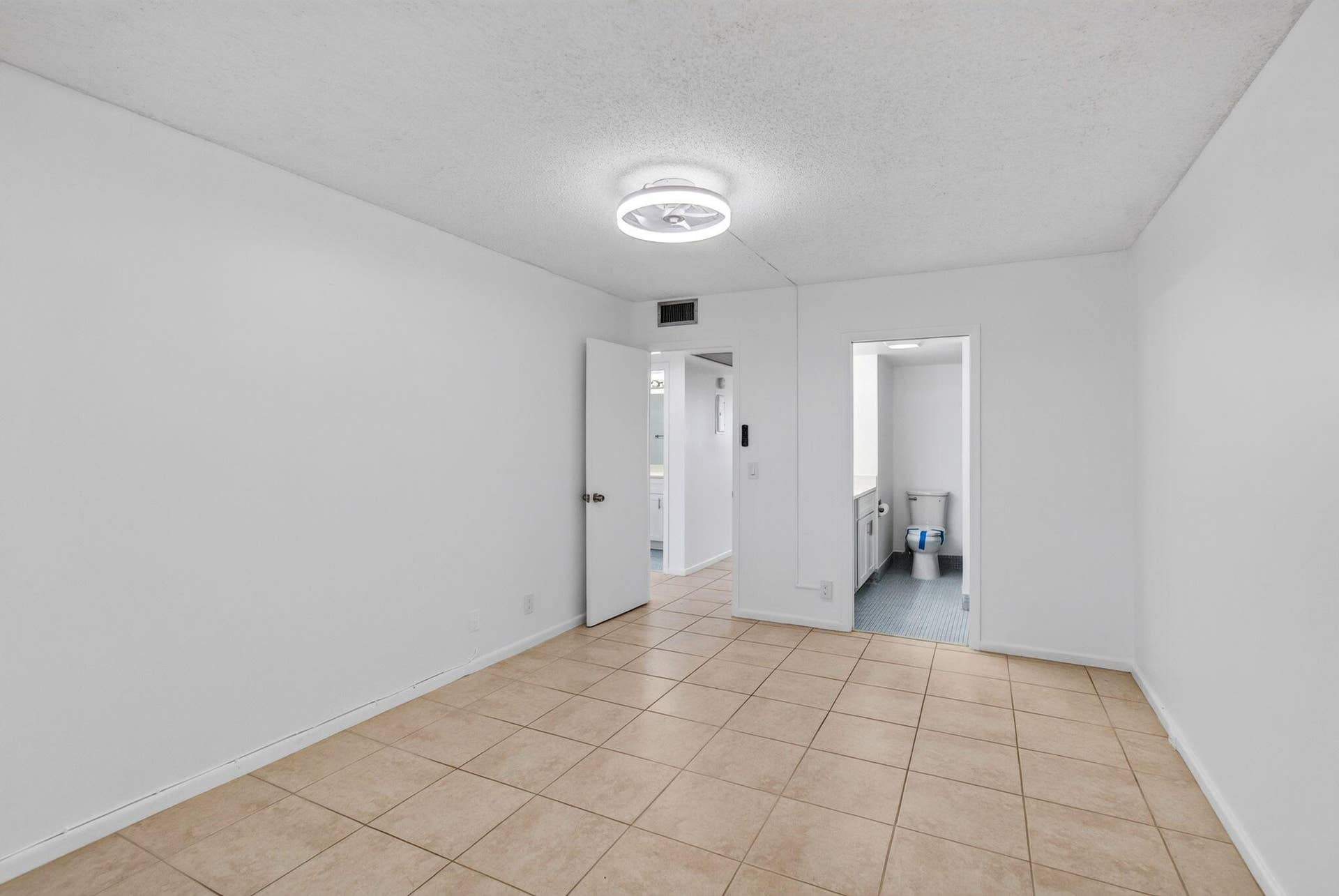 4028 Hythe B, Boca Raton, FL 33434 39-web-or-mls-DSC_8876