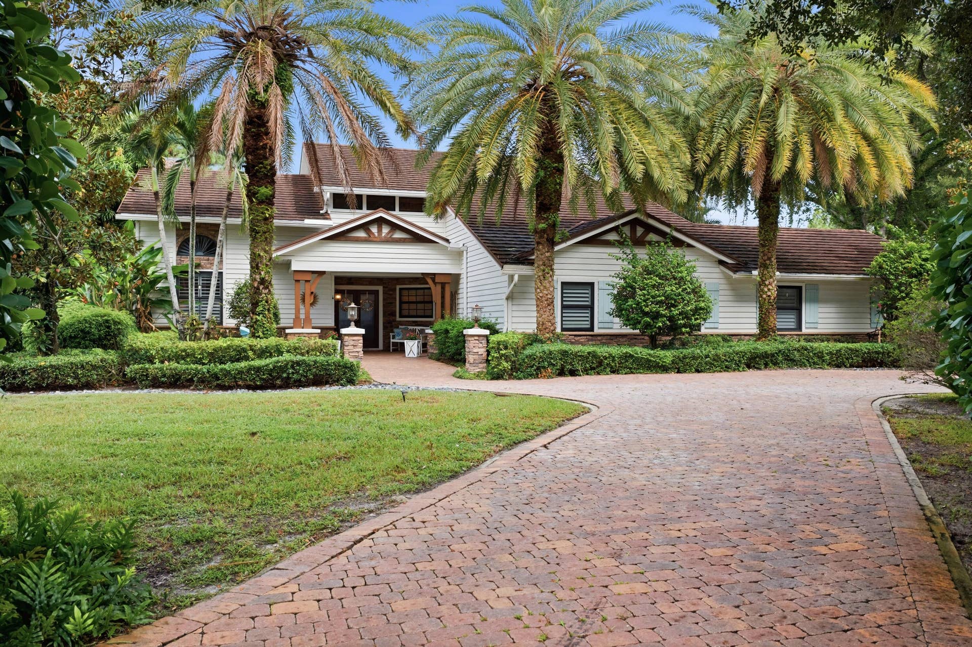 19567 TRAILS END Terrace, Jupiter, FL 33458 DJI_20260827110645_0002_D