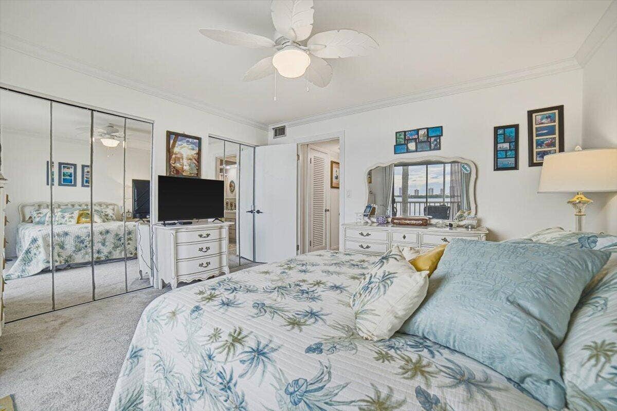 101 Doolen Court, #205, North Palm Beach, FL 33408 Bedroom