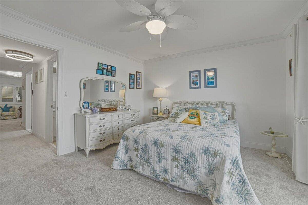 101 Doolen Court, #205, North Palm Beach, FL 33408 Bedroom