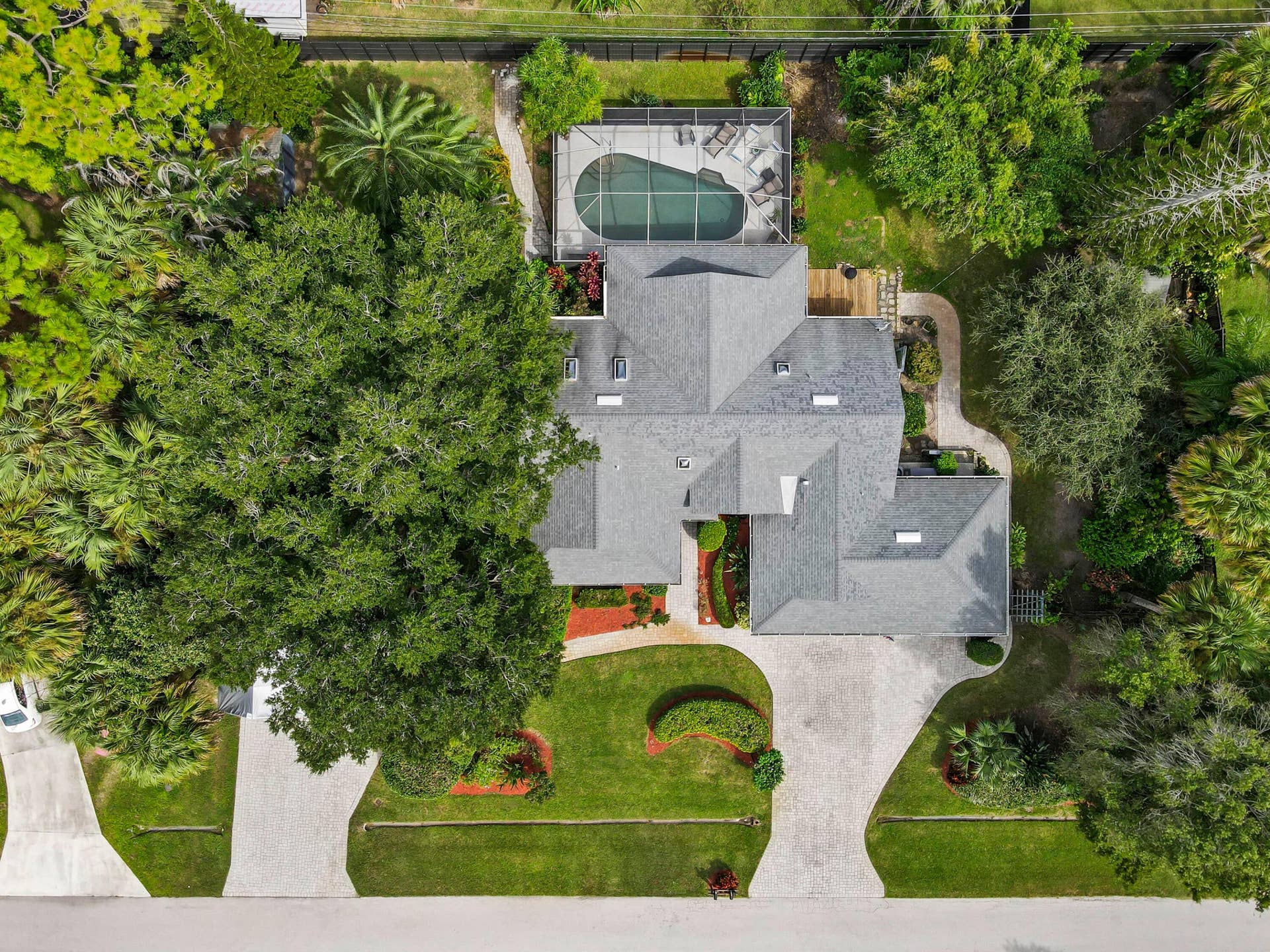 2031 SW JAGUAR Avenue, Port St Lucie, FL 34953 2031 SW Jaguar Ave, Port St. Lucie, FL 3