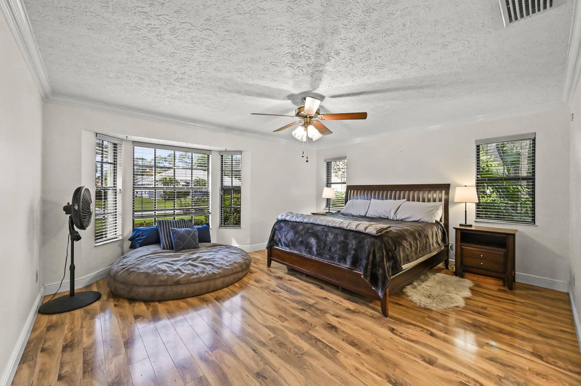2031 SW JAGUAR Avenue, Port St Lucie, FL 34953 2031 SW Jaguar Ave, Port St. Lucie, FL 3