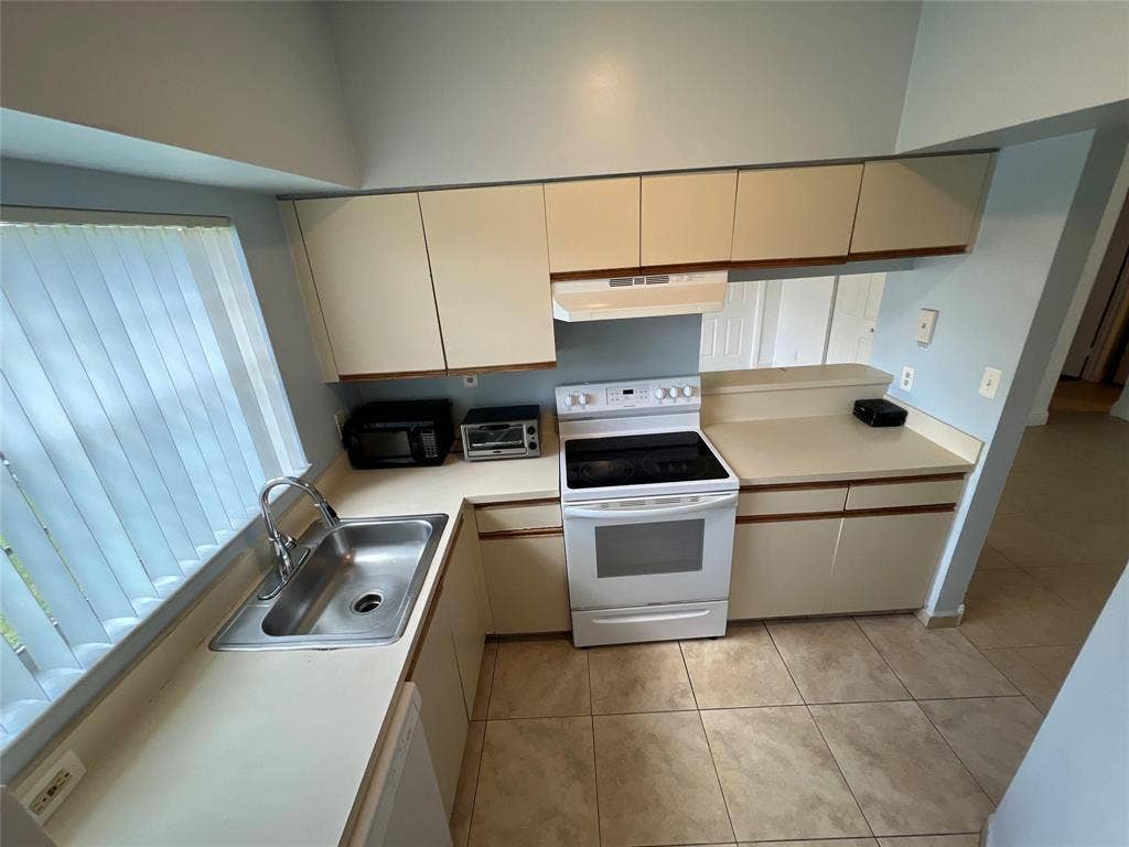 840 Cypress Park Way, #Unit f3, Pompano Beach, FL 33064 23