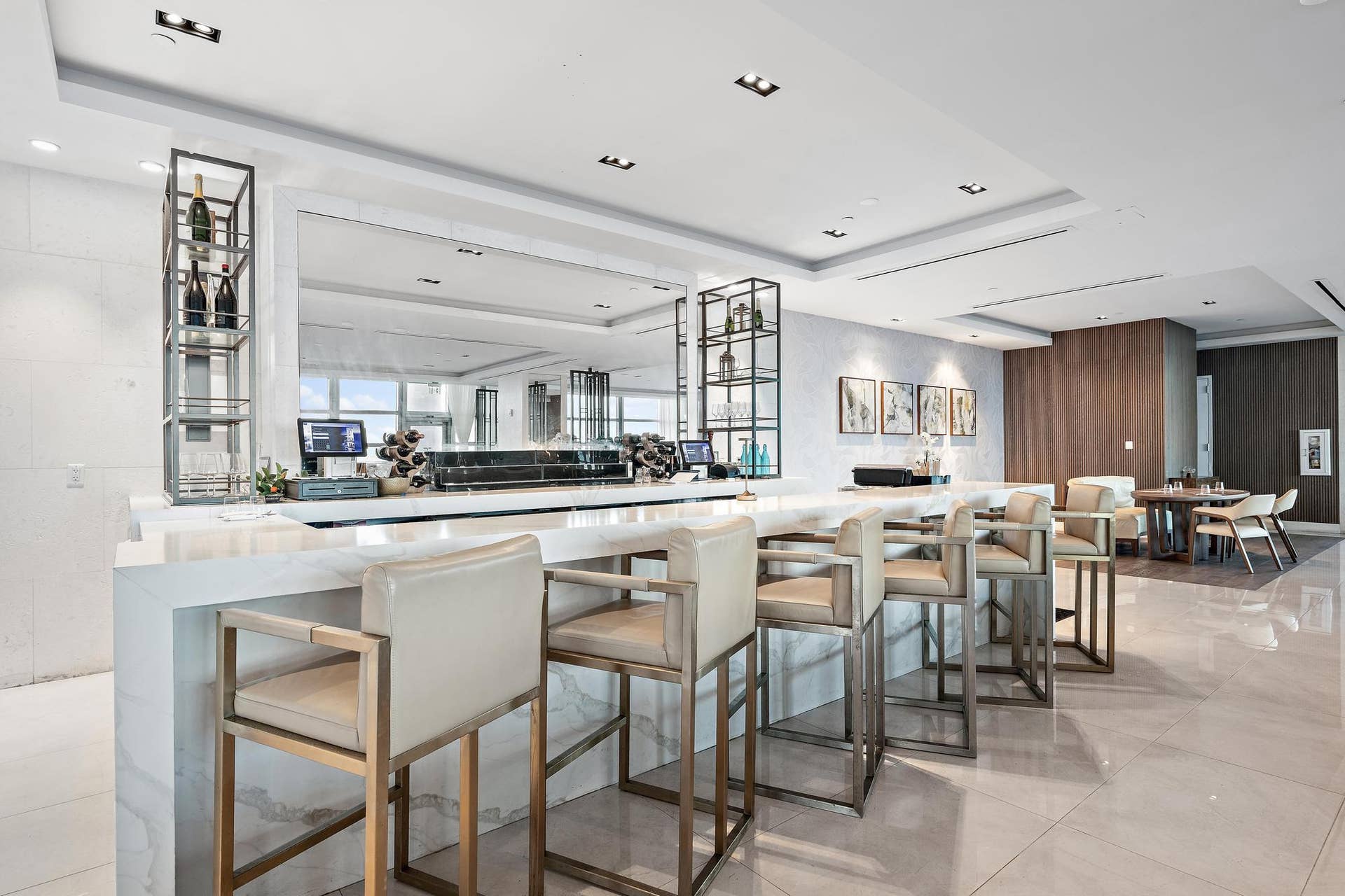 COFFEE/TEA BAR