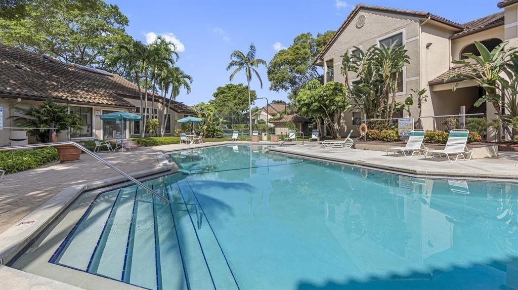 4341 W MCNAB Road, #10, Pompano Beach, FL 33069 Photo 3