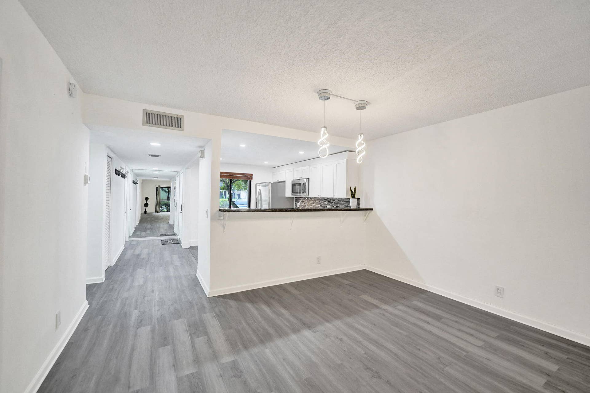310 Lakeview Drive, #105, Weston, FL 33326 34-web-or-mls-DSC05327