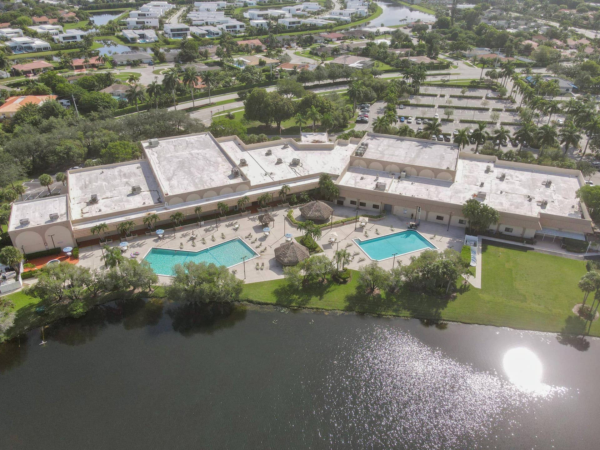 310 Lakeview Drive, #105, Weston, FL 33326 DJI_0080