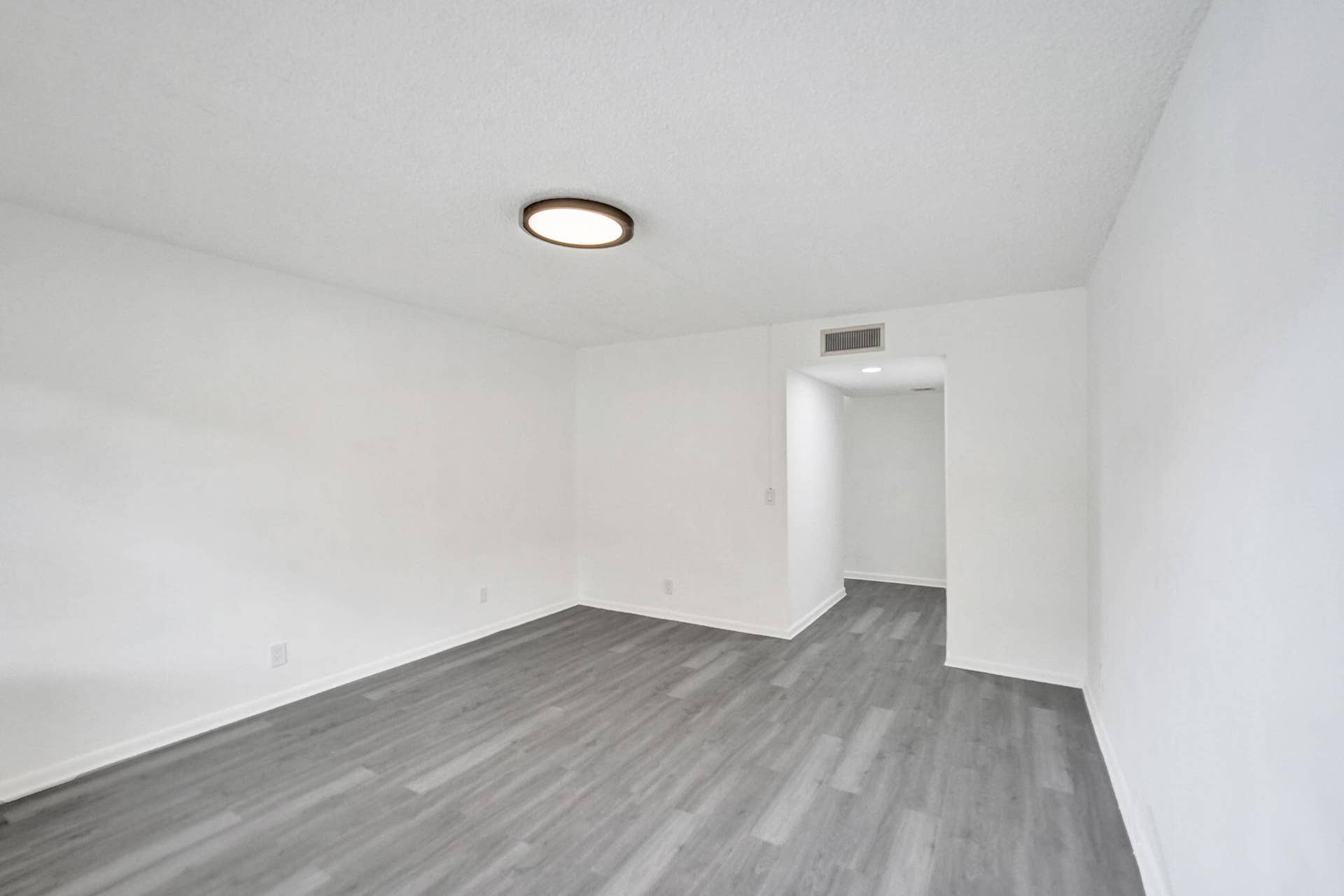 310 Lakeview Drive, #105, Weston, FL 33326 18-web-or-mls-DSC05279
