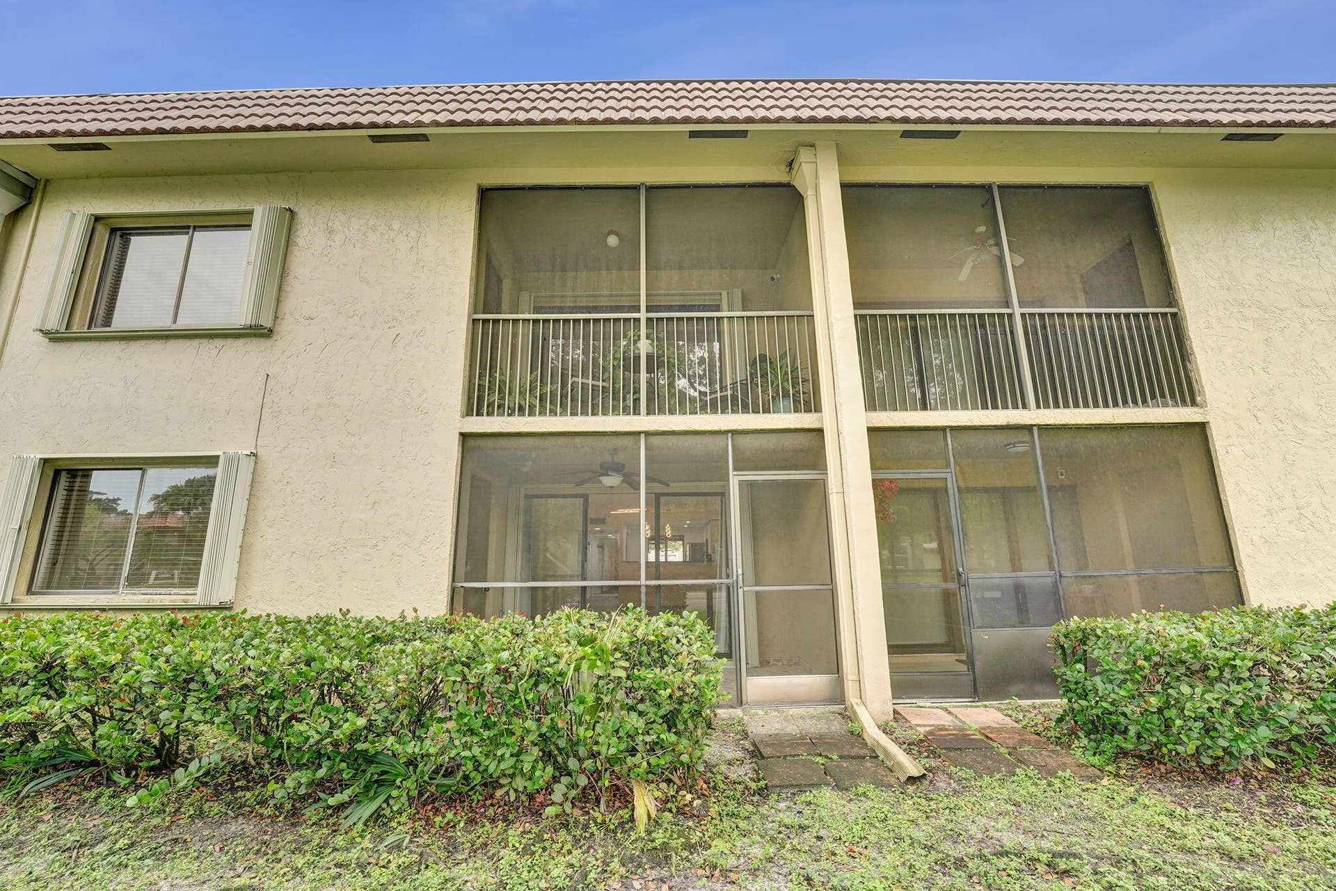 310 Lakeview Drive, #105, Weston, FL 33326 48-web-or-mls-DSC05369