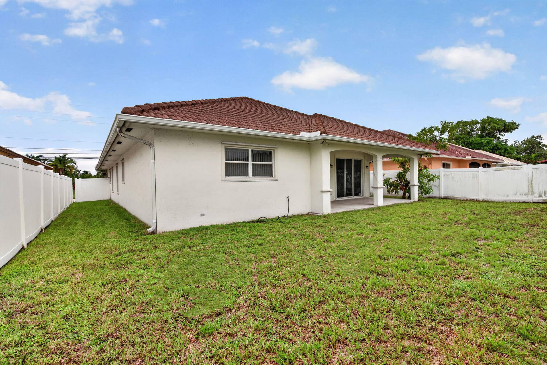 900 SE 2ND Avenue, Dania Beach, FL 33004 44-web-or-mls-_A7A9595