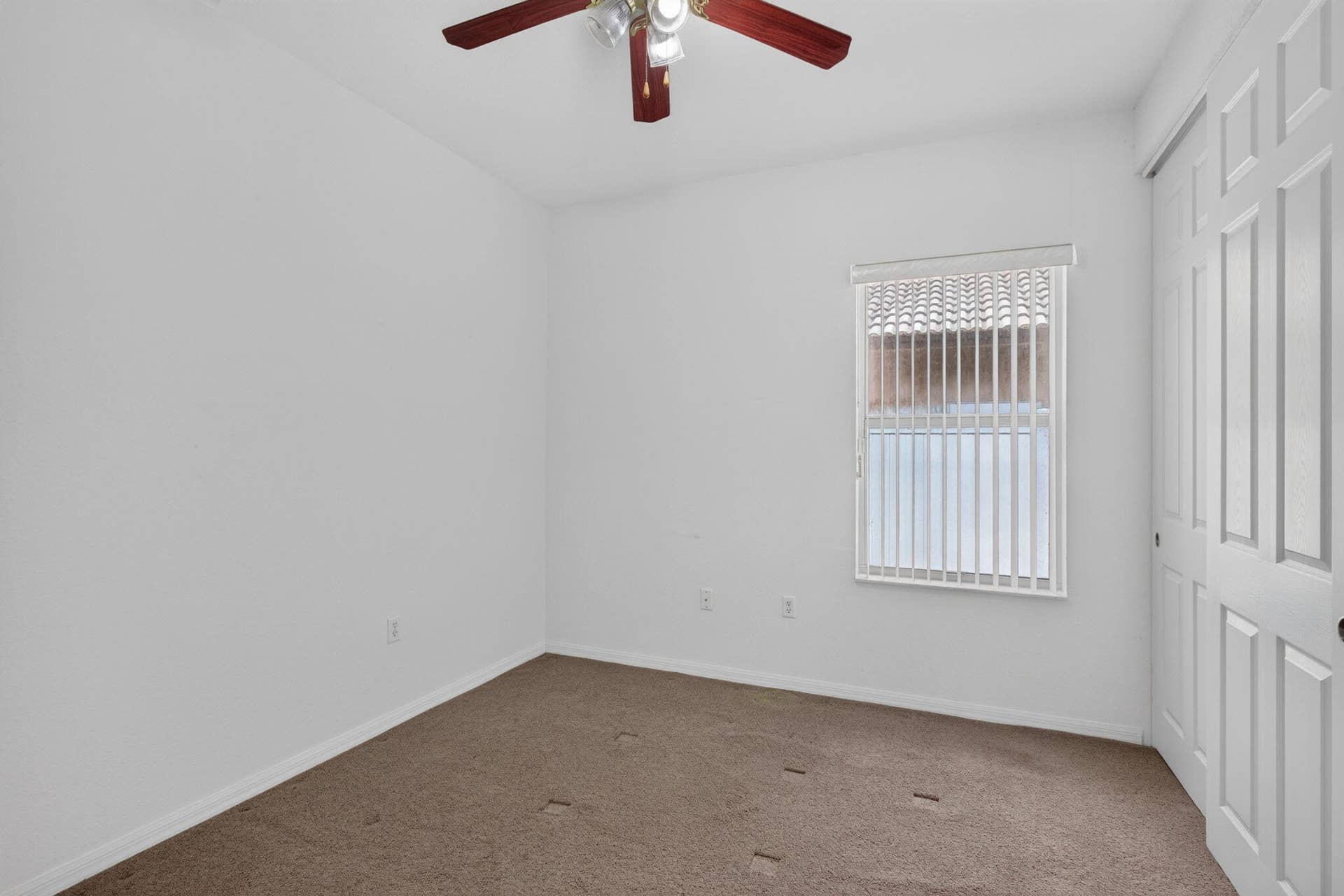 900 SE 2ND Avenue, Dania Beach, FL 33004 32-web-or-mls-_A7A9546