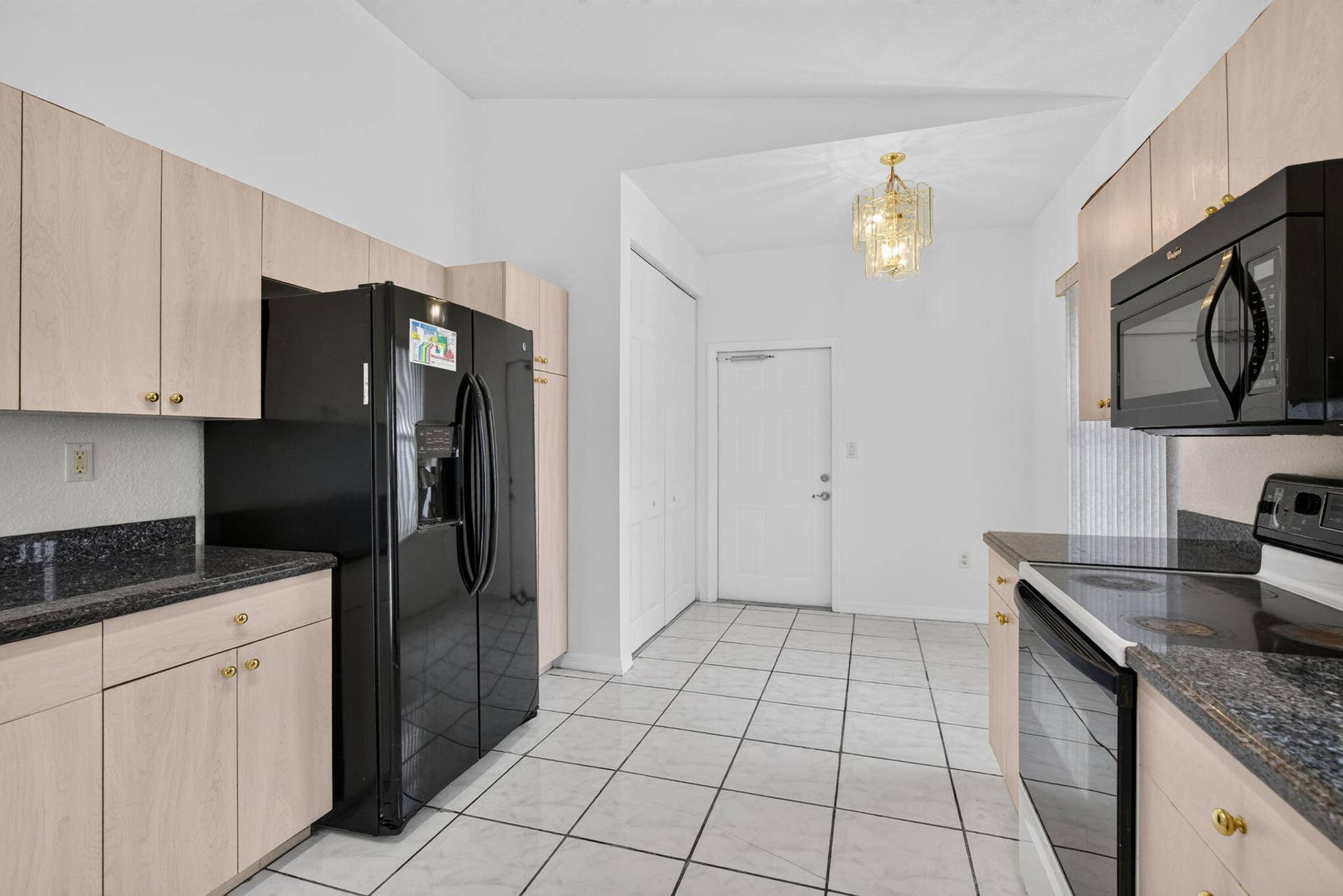 900 SE 2ND Avenue, Dania Beach, FL 33004 17-web-or-mls-_A7A9466