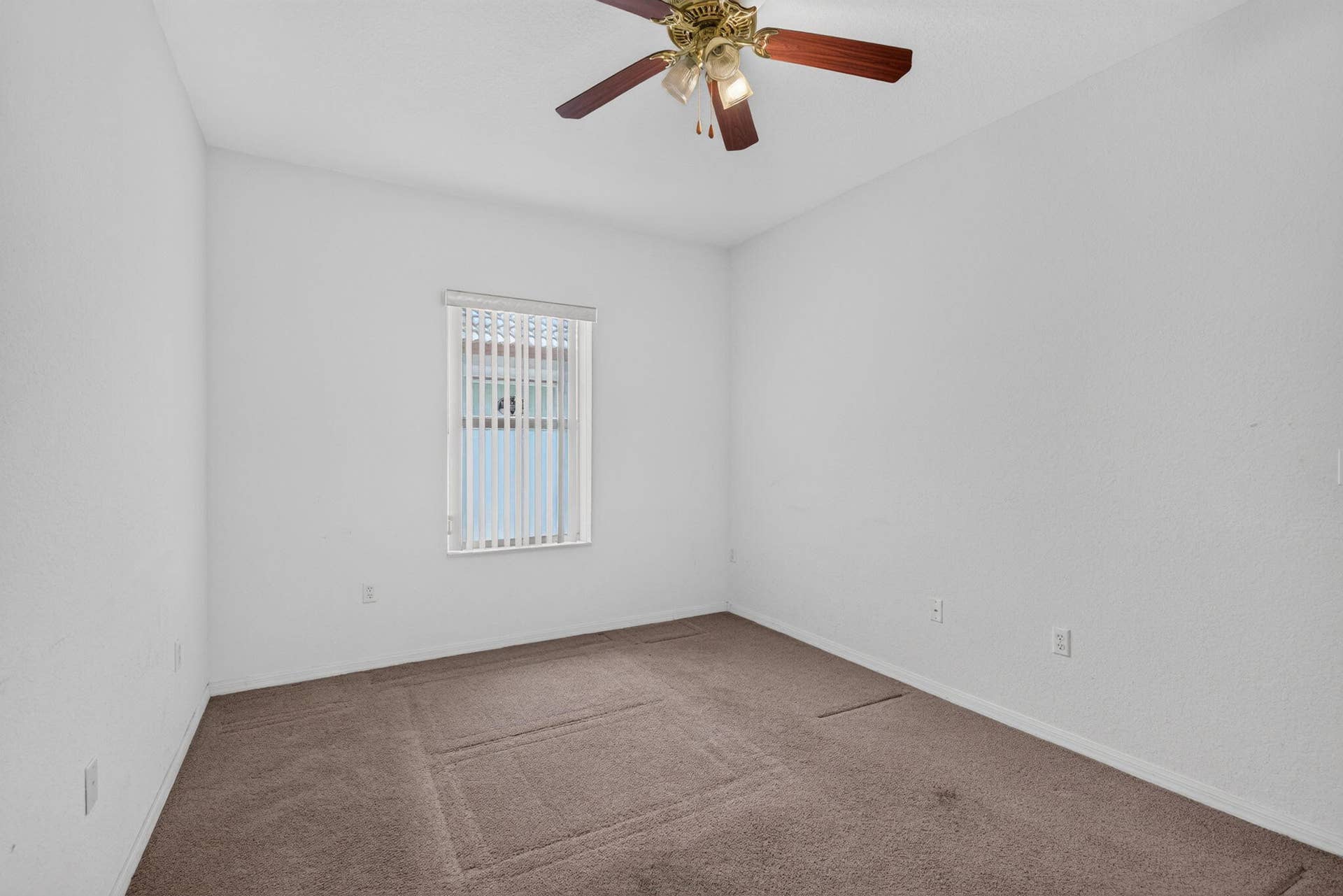 900 SE 2ND Avenue, Dania Beach, FL 33004 36-web-or-mls-_A7A9563