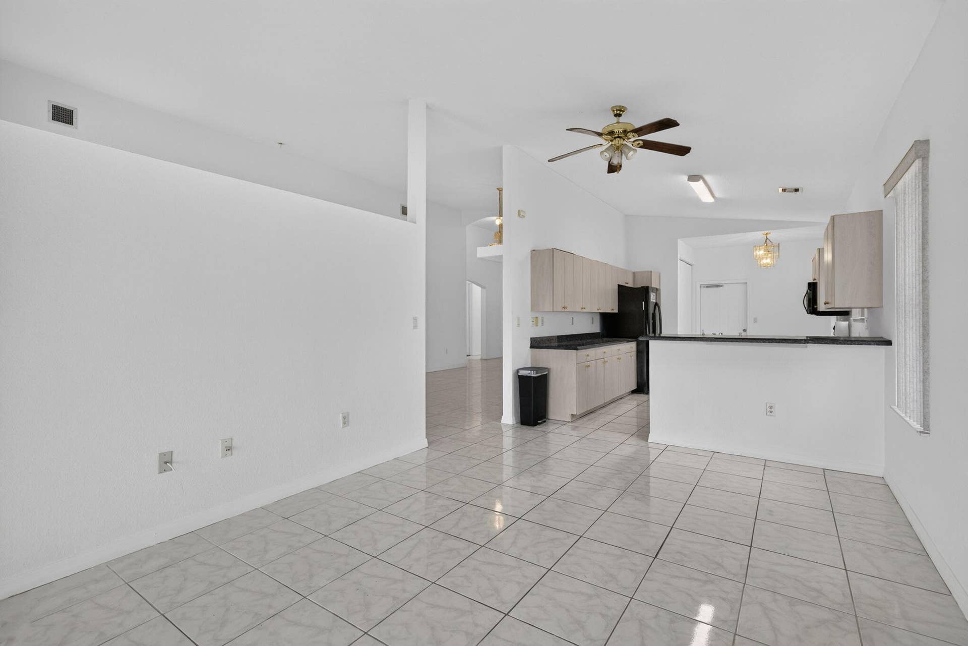 900 SE 2ND Avenue, Dania Beach, FL 33004 14-web-or-mls-_A7A9451