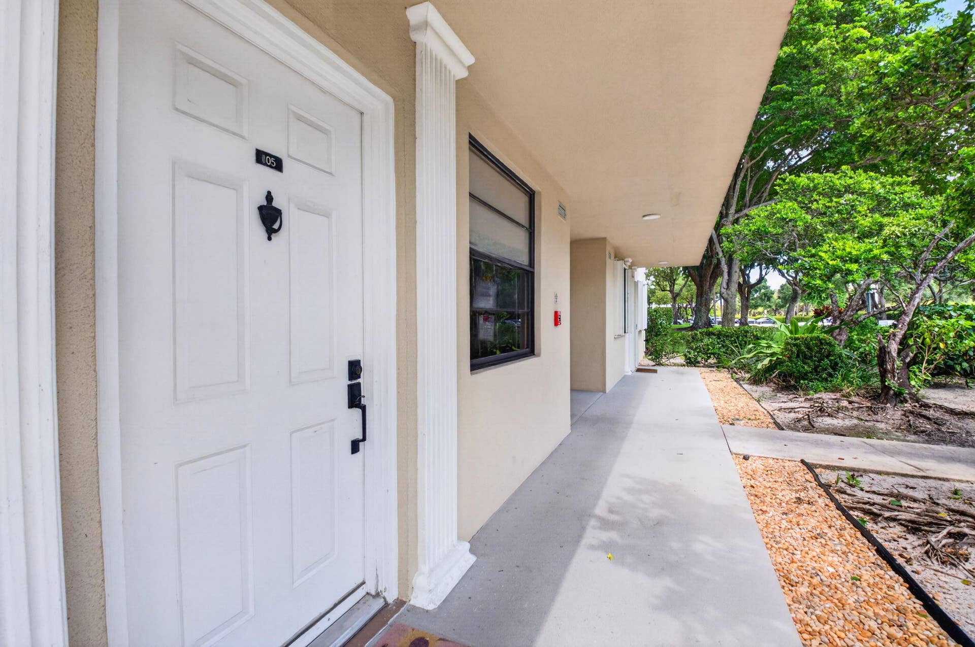 Front door welcomes you to view this very spacious 2 br/2 bath w/ huge mud/storage room.