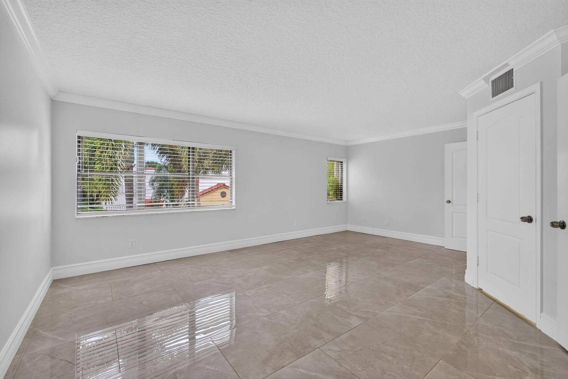 42 Uno Lago Drive, Juno Beach, FL 33408 24-web-or-mls-5D1A7234