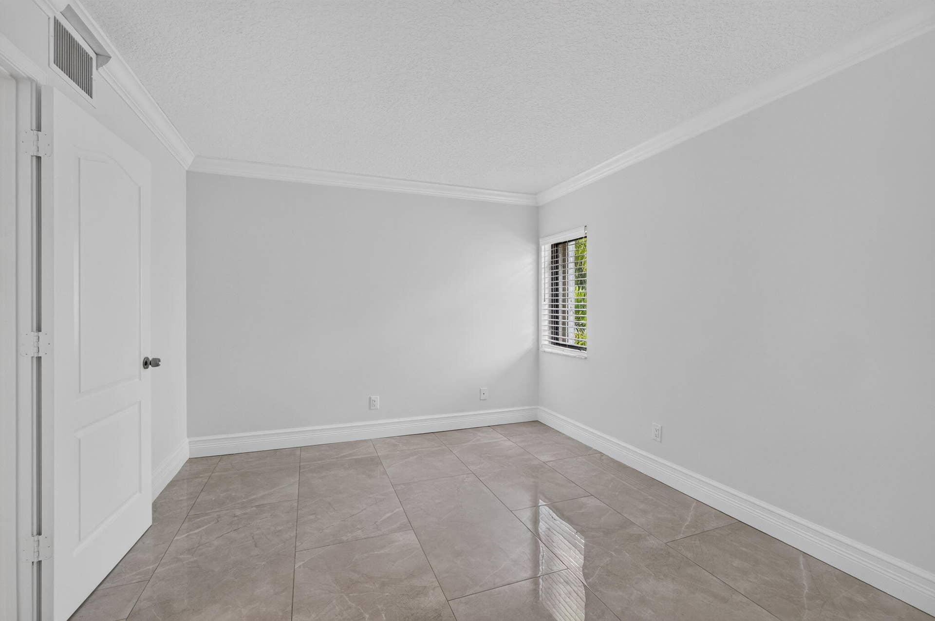 42 Uno Lago Drive, Juno Beach, FL 33408 32-web-or-mls-5D1A7273