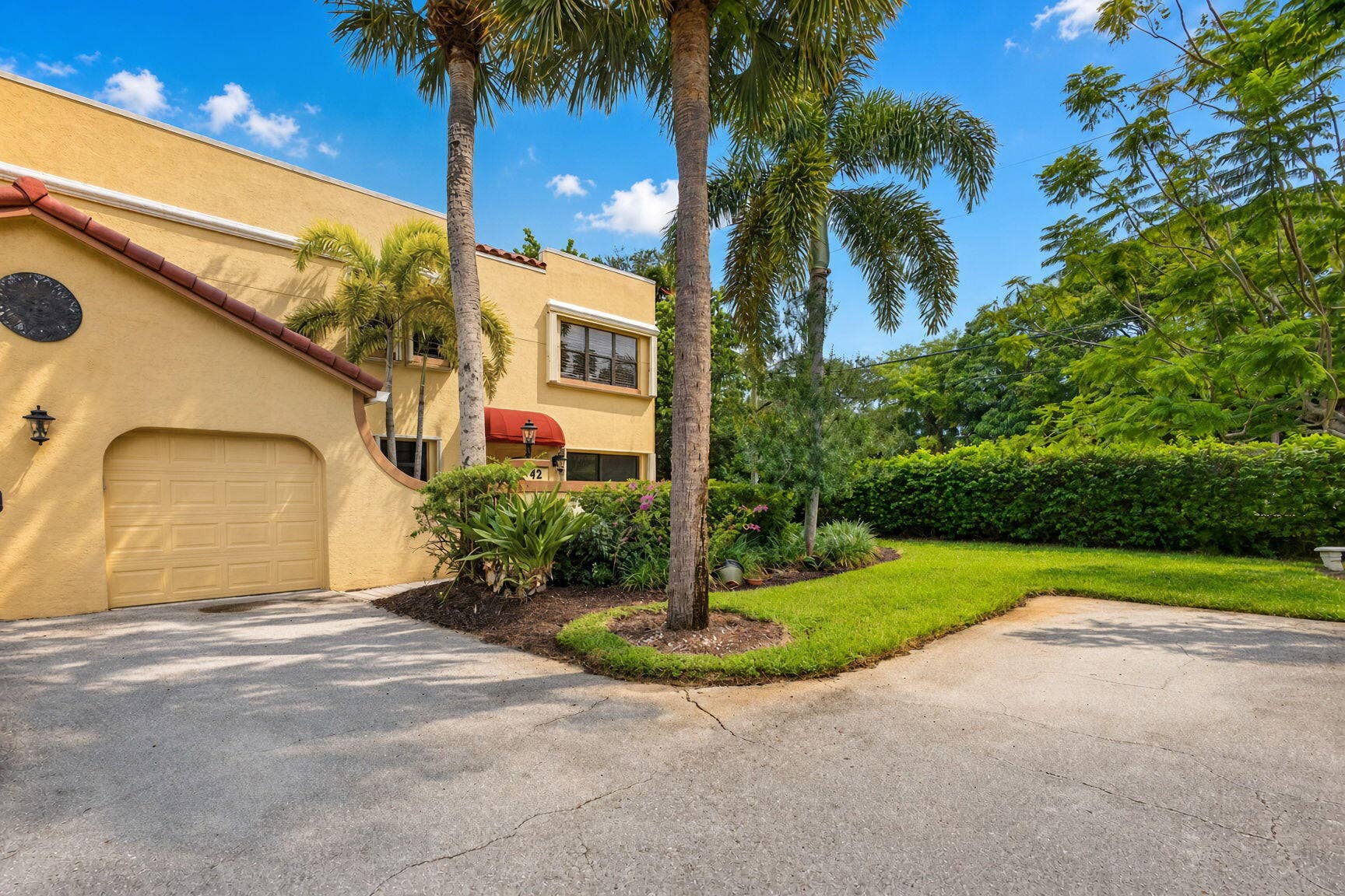 42 Uno Lago Drive, Juno Beach, FL 33408 3-web-or-mls-jm9um
