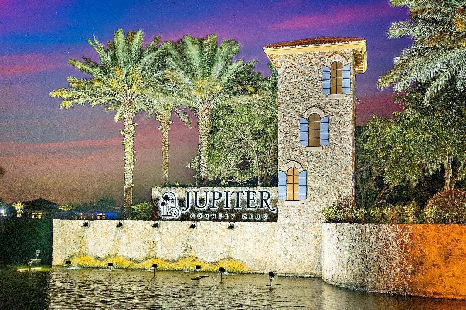 Entrance to Jupiter Country Club