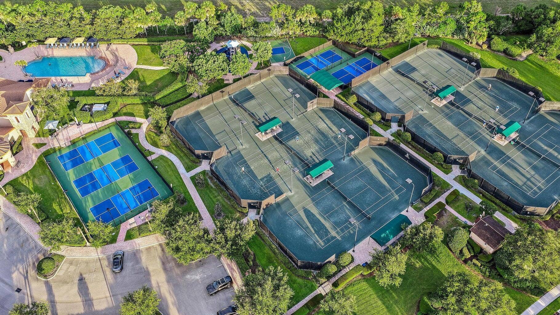 Six Har Tru tennis courts and pickleball courts