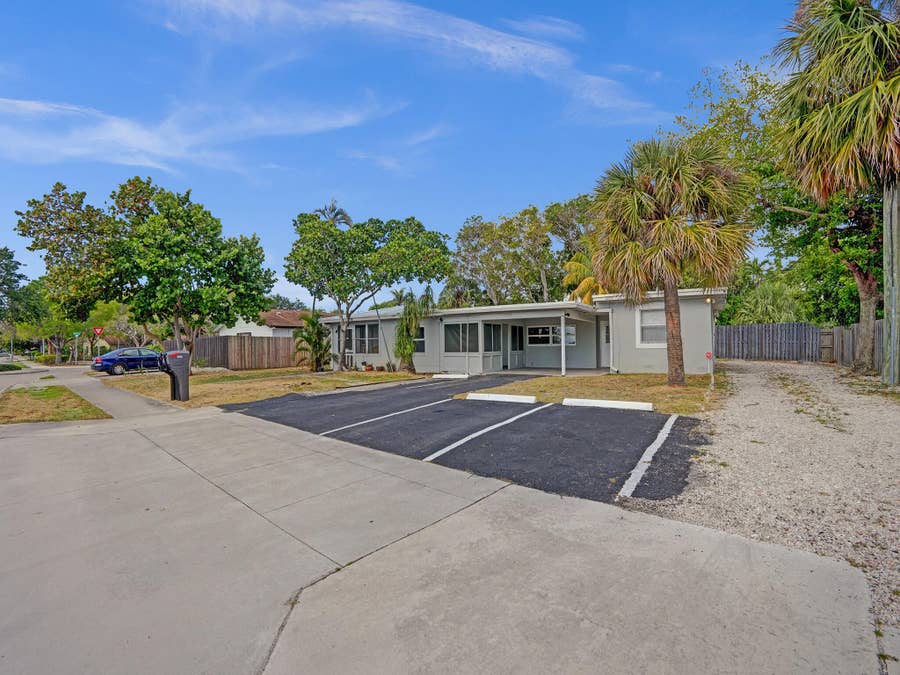 Property photo for 1206 NE 3RD Avenue, Delray Beach, FL