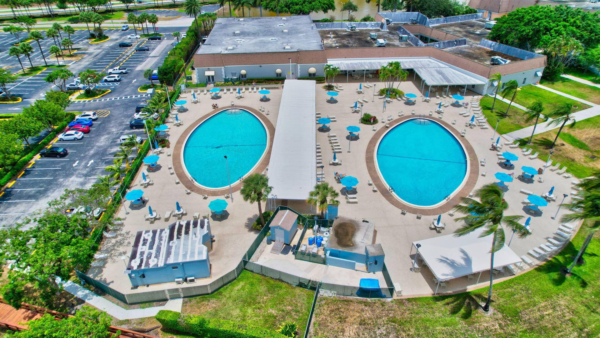 386 Capri I, Delray Beach, FL 33484 Multiple Pools