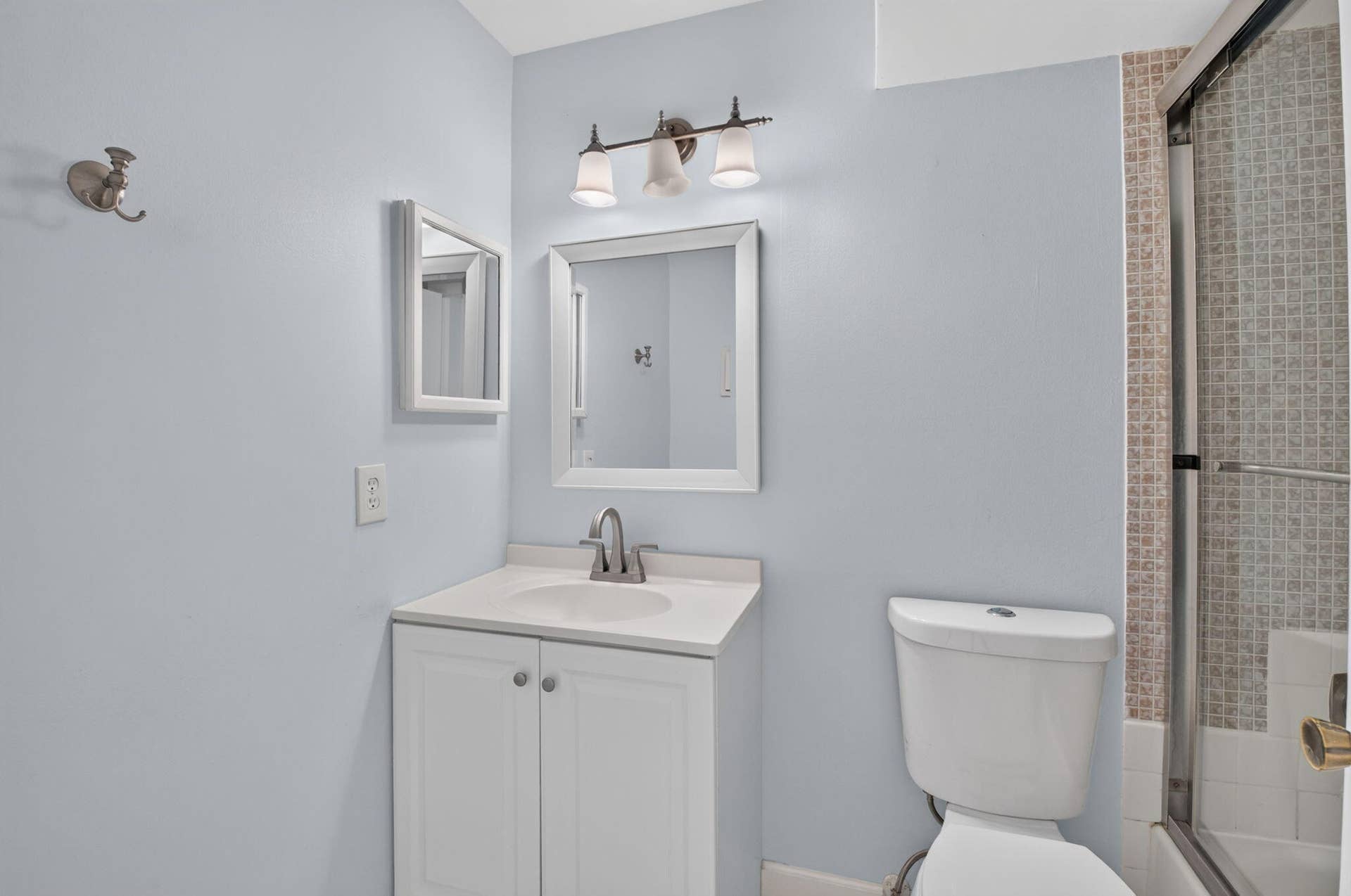 386 Capri I, Delray Beach, FL 33484 Full Bathroom