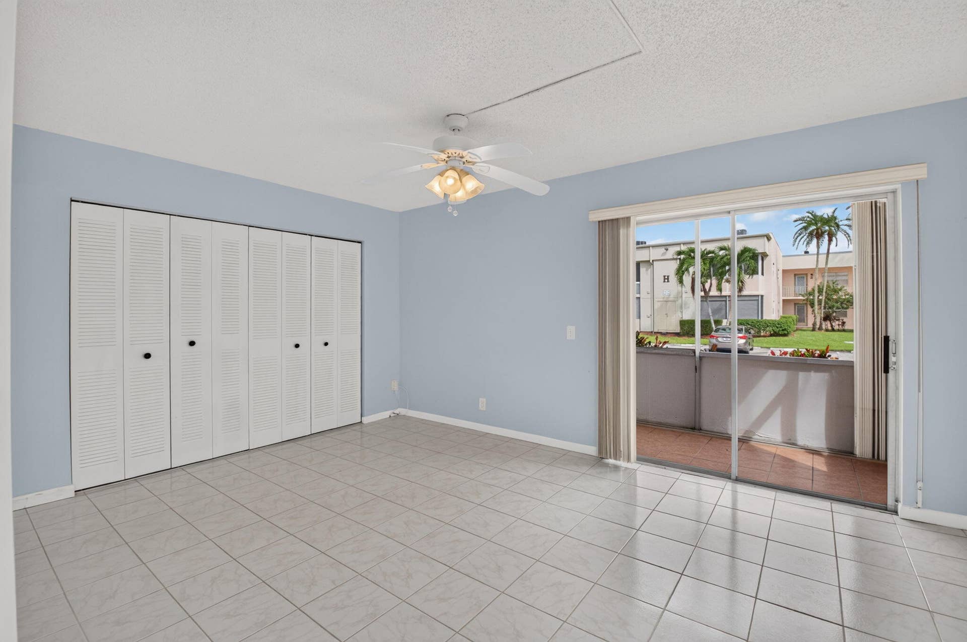 386 Capri I, Delray Beach, FL 33484 Primary Bedroom