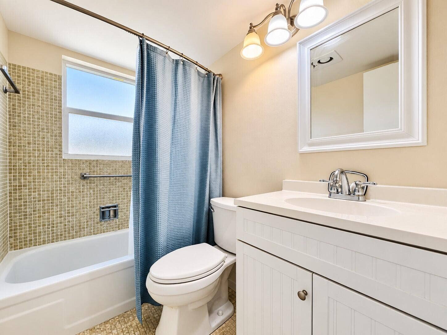 Full Bath W/ Tub Shower. Updated Vanity