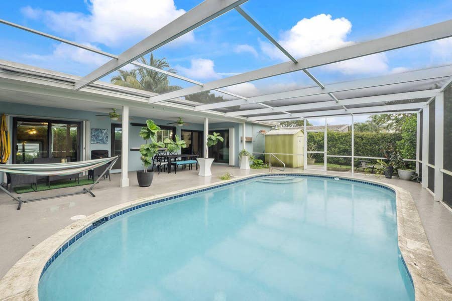 Property photo for 4450 NW 19th Avenue, Oakland Park, FL