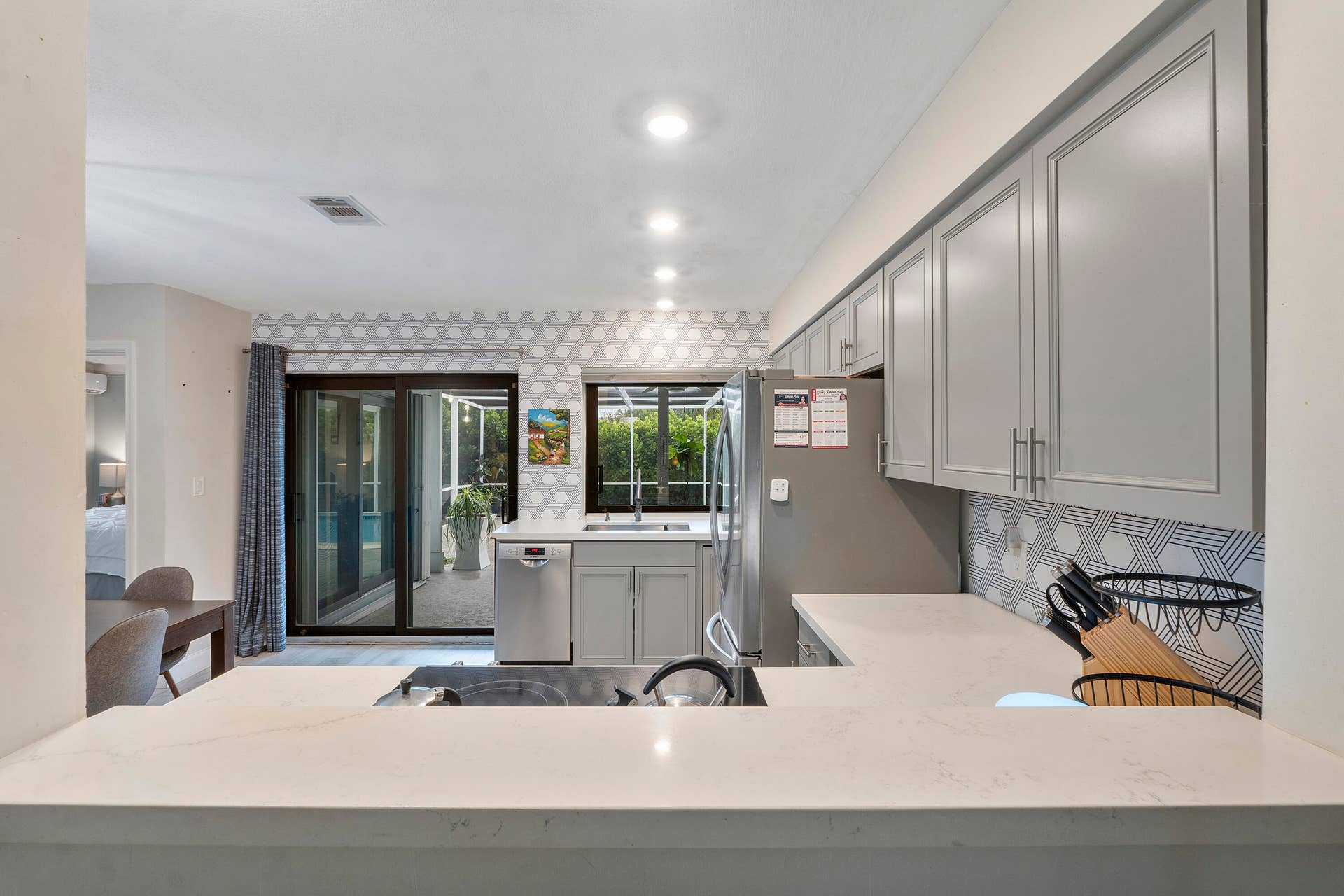 4450_NW_19th_Ave_003