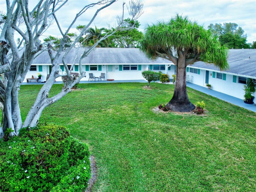Property photo for 400 SW Golfview Terrace, #111, Boynton Beach, FL