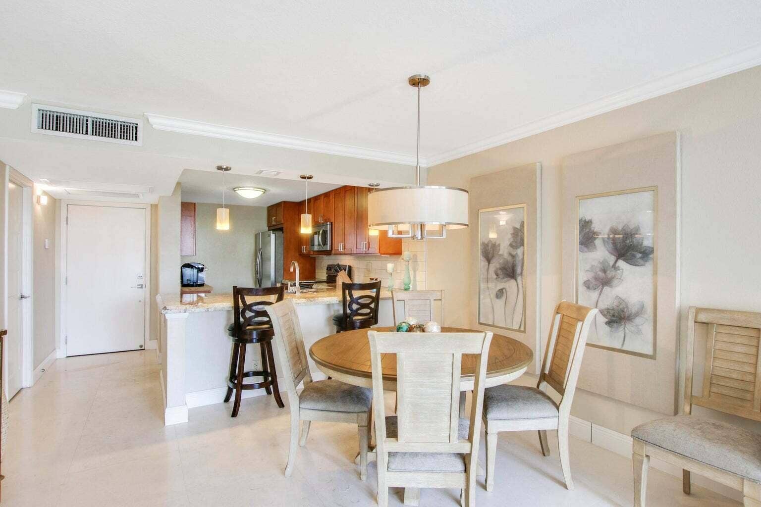 8 Royal Palm Way, #2010, Boca Raton, FL 33432 Dining, Kitchen