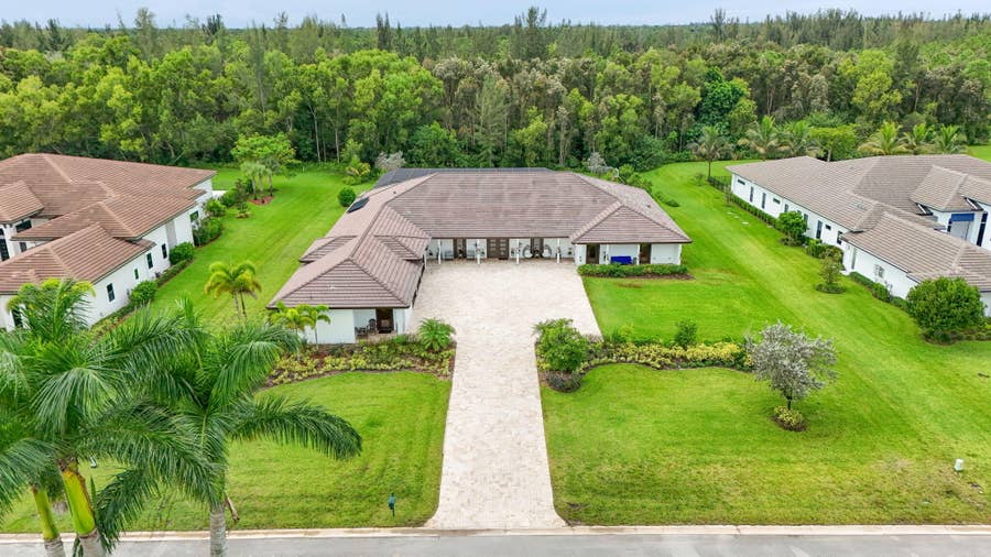 Property photo for 11951 Torreyanna Circle, Palm Beach Gardens, FL